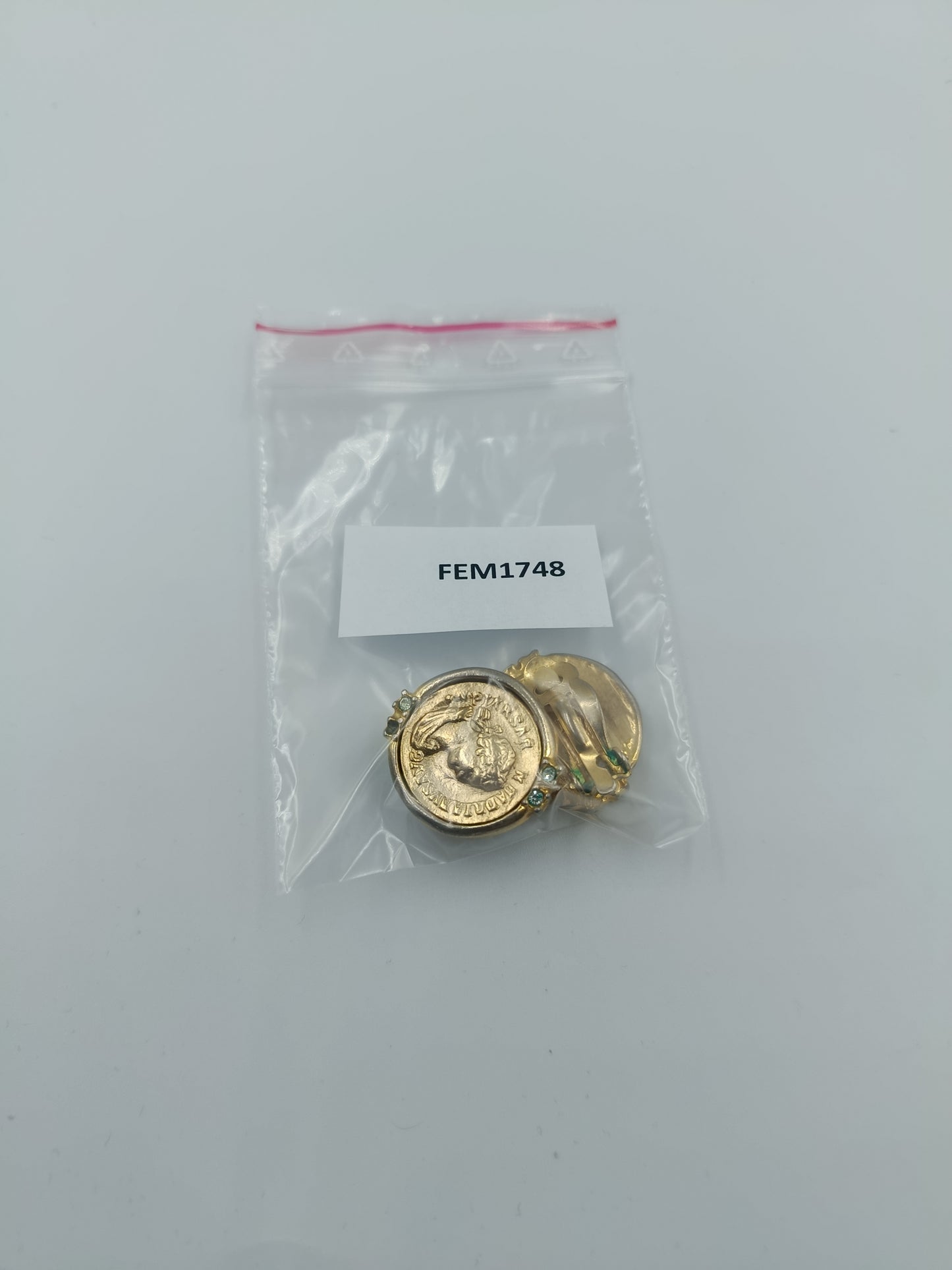 Vintage Ohrclips im Münzdesign goldfarben mit Strasssteinen