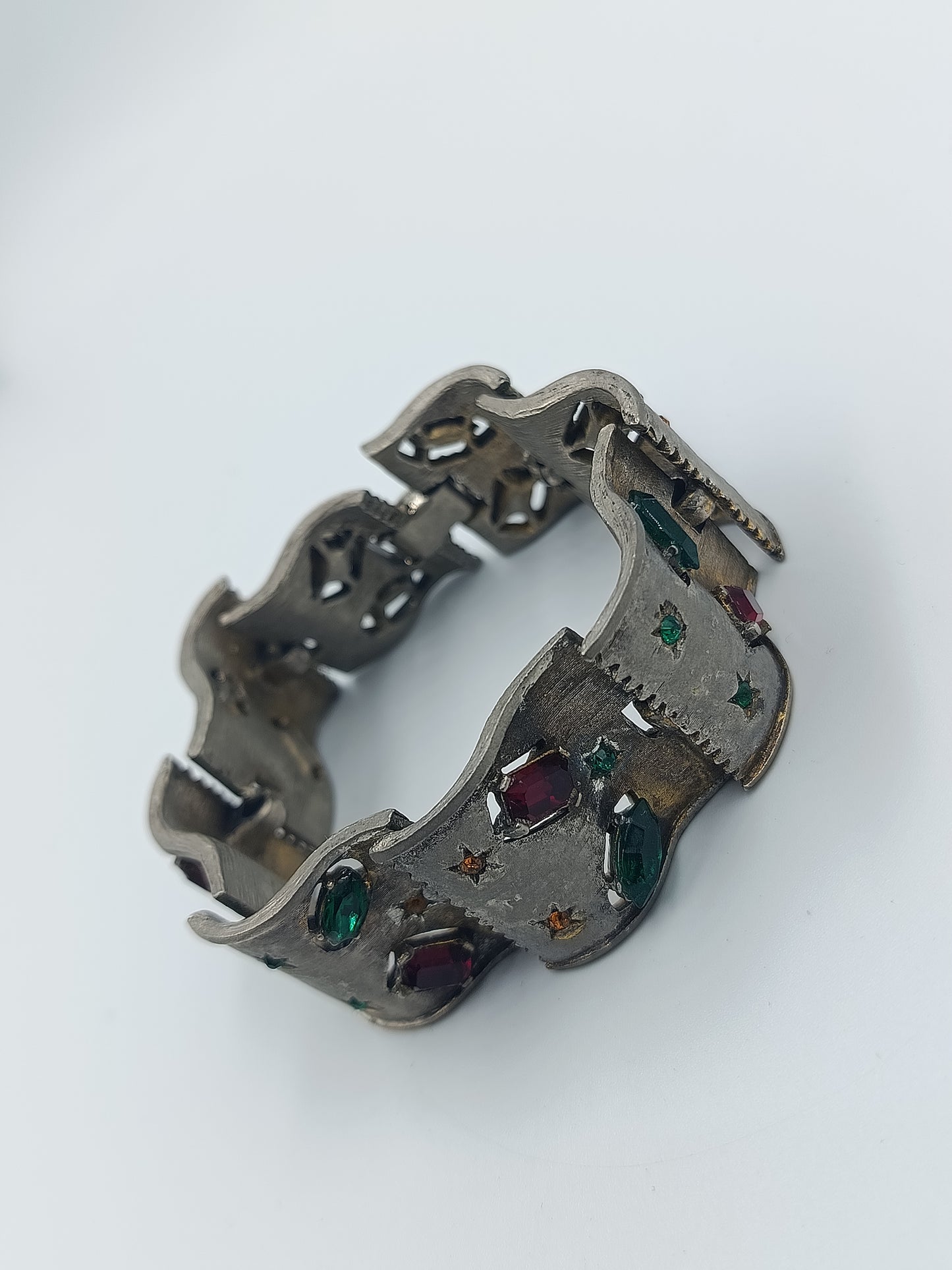 Massives Vintage Armband mit farbigen Steinen und Sternmotiven