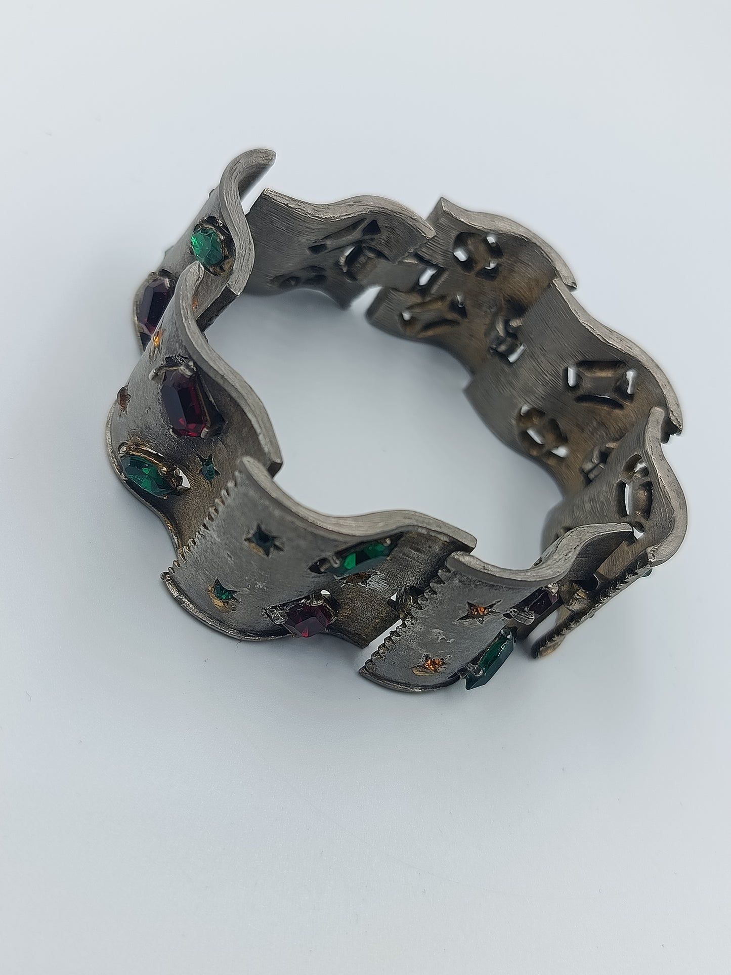 Massives Vintage Armband mit farbigen Steinen und Sternmotiven
