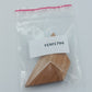 Vintage Brosche aus Holz in geometrischer Form handgearbeitet