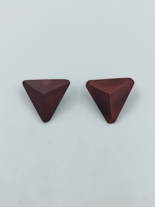 Geometrische Vintage Ohrclips in Holzoptik im minimalistischen Design