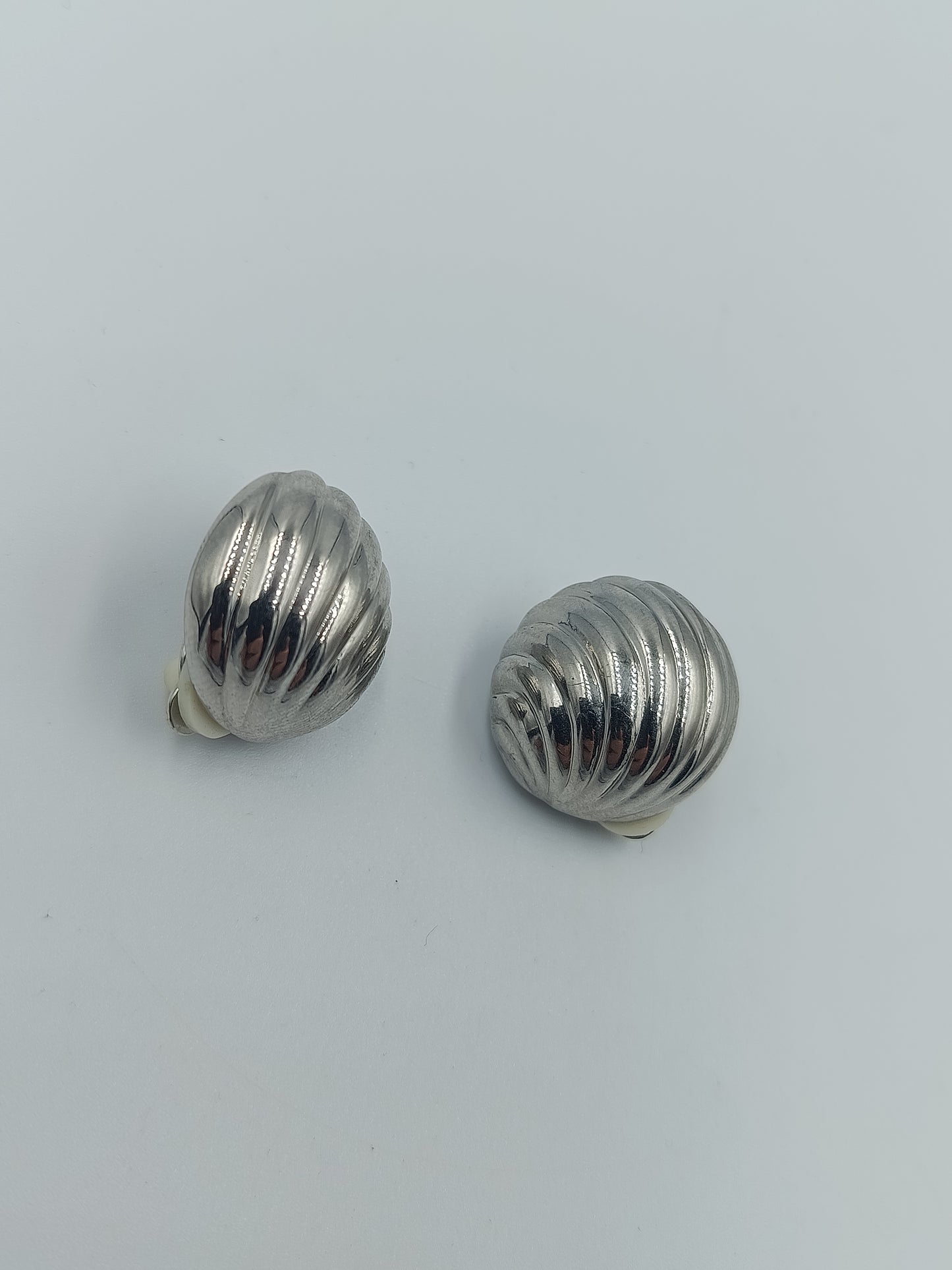 Vintage Clip Ohrringe Muschel Design silberfarben klassische Ohrclips