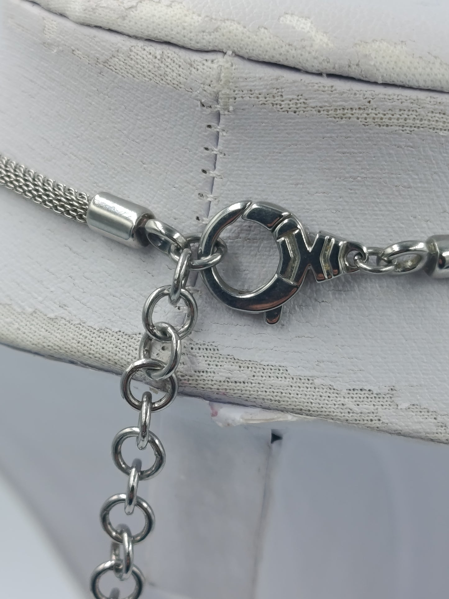 Skagen Halskette mit rundem Anhänger silberfarben minimalistisches Design
