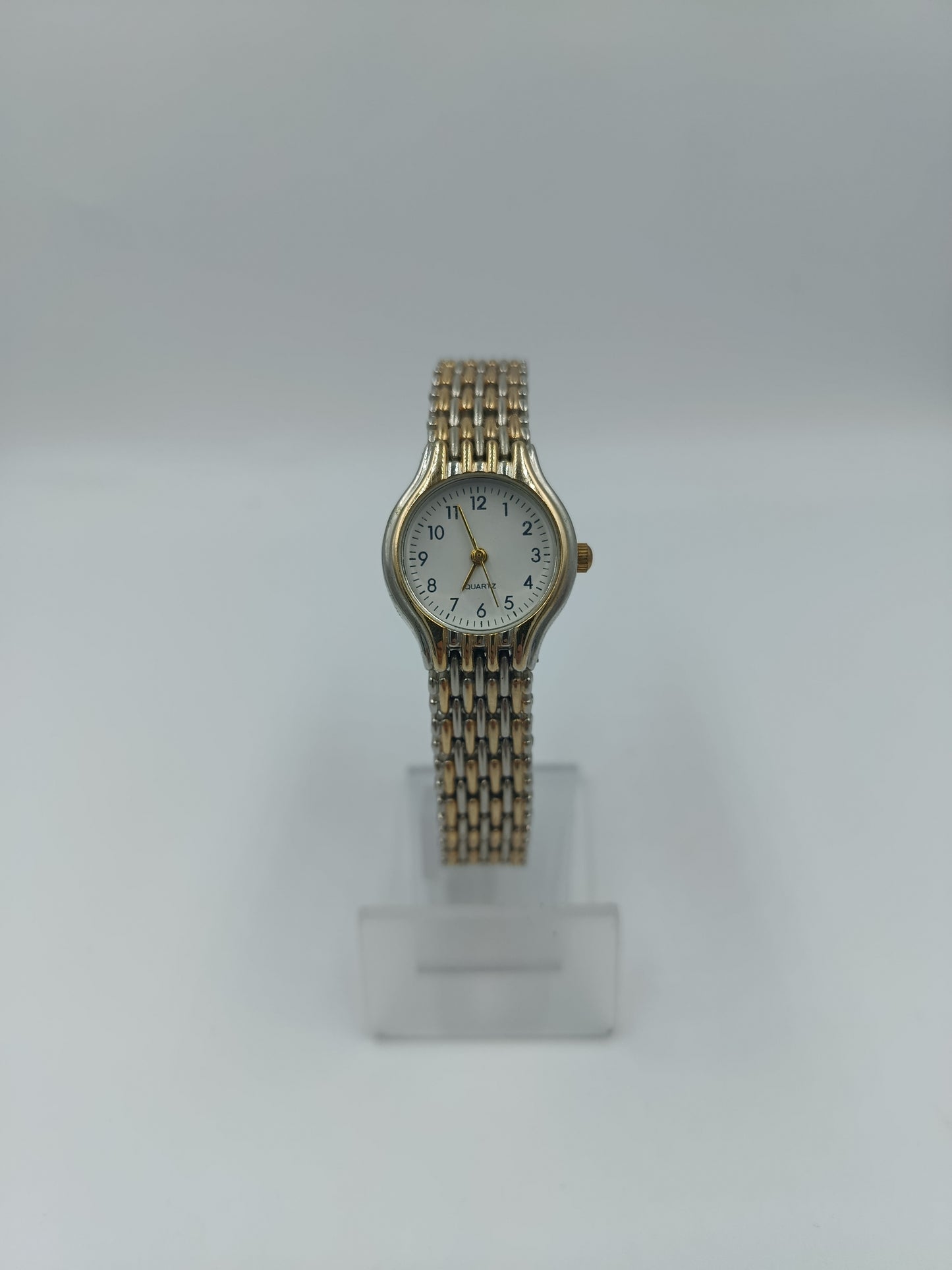 Elegante Damenarmbanduhr zweifarbiges Metallarmband klassisches Design