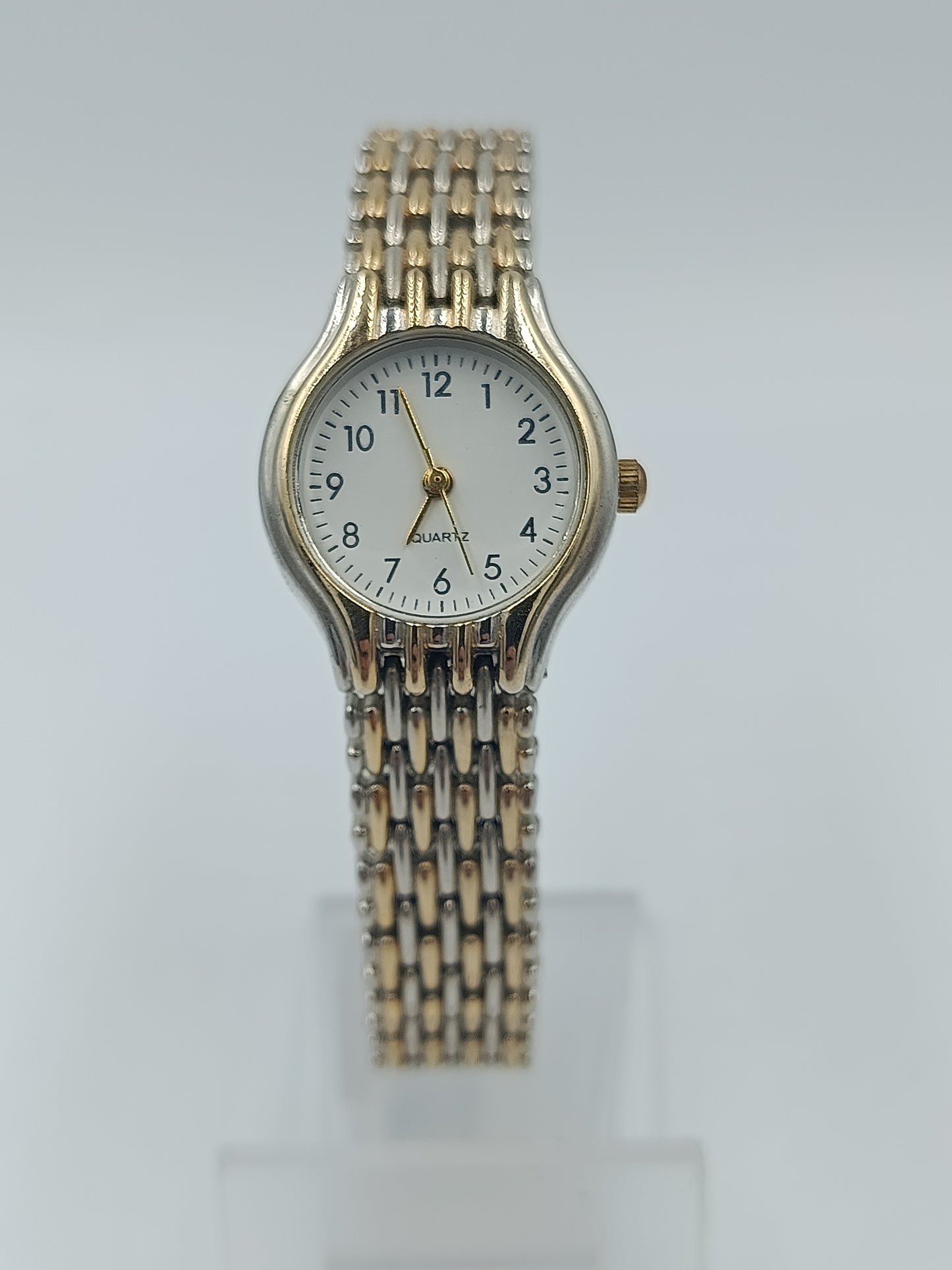 Elegante Damenarmbanduhr zweifarbiges Metallarmband klassisches Design