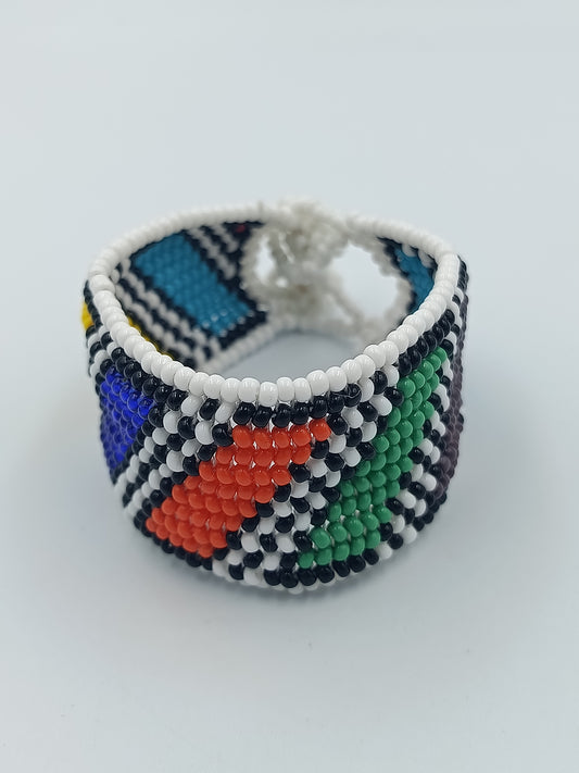Handgefertigtes Perlenarmband buntes Ethno Muster Boho Style