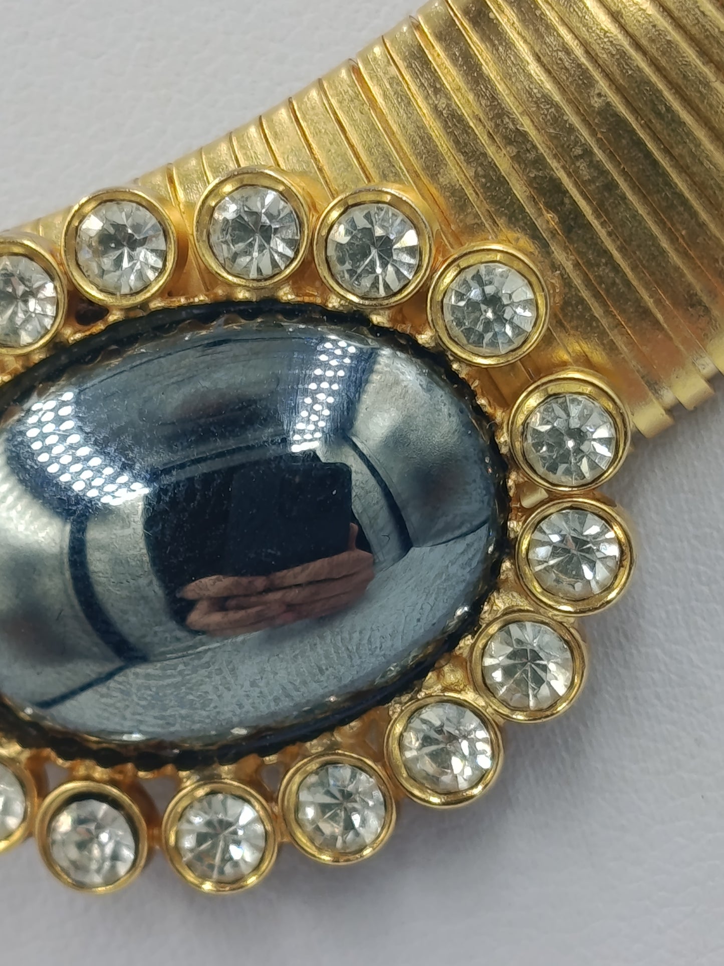 Statement Collier Goldfarben mit Strass und Cabochon Anhänger