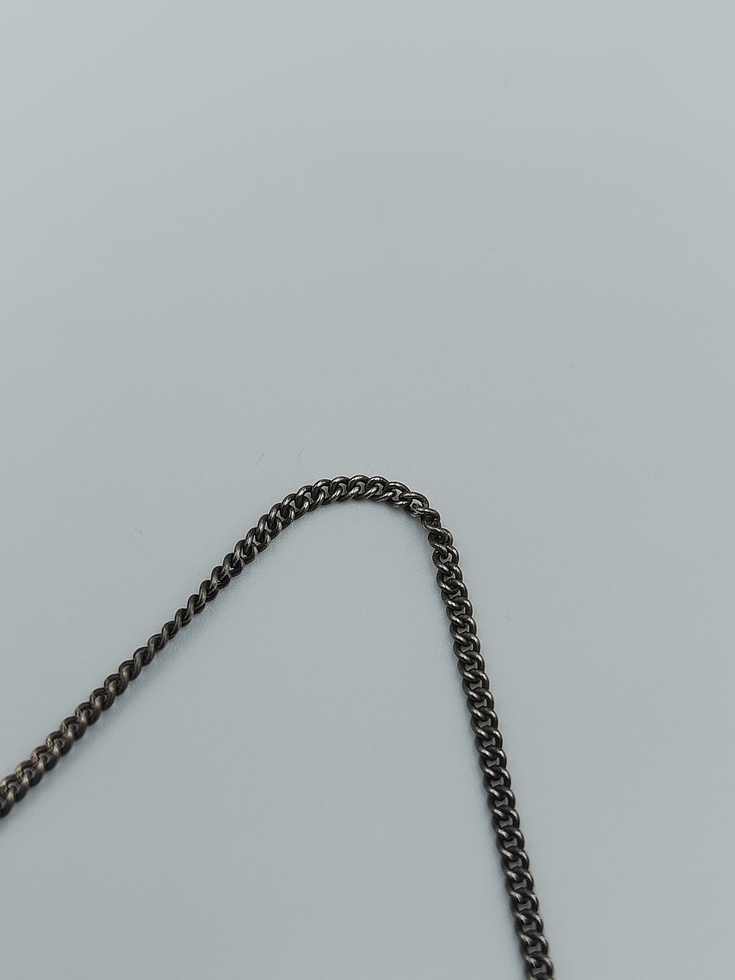 Vintage Krawattenklammer silberfarben mit Kette und Wellenmuster