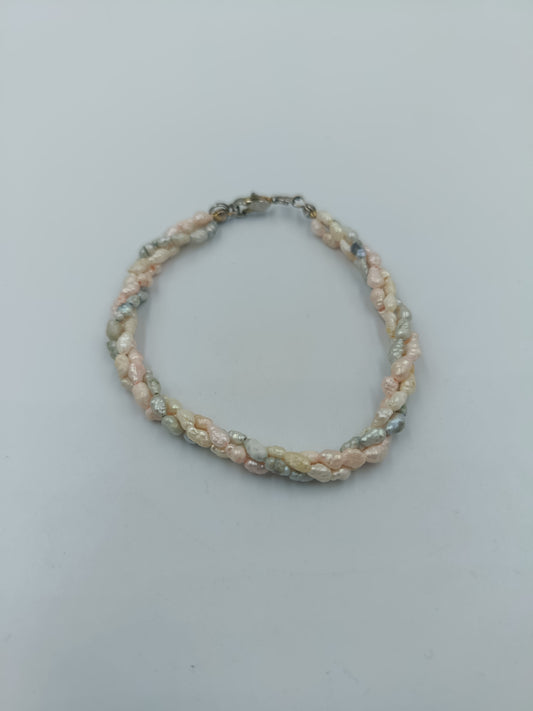 Vintage Armband mit mehrreihigen Süßwasserperlen in zarten Pastelltönen