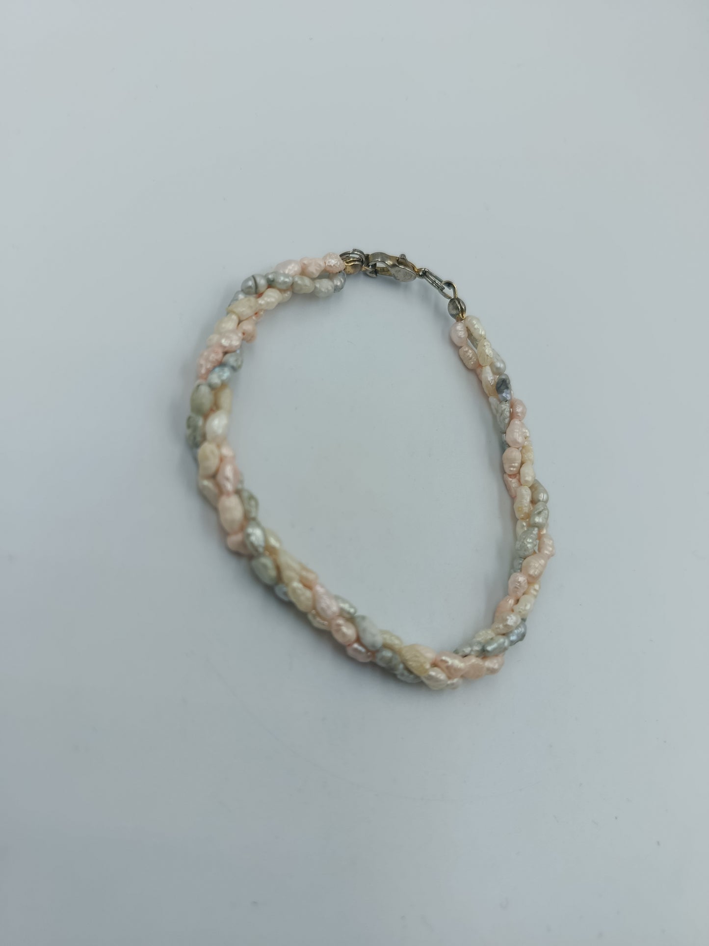 Vintage Armband mit mehrreihigen Süßwasserperlen in zarten Pastelltönen