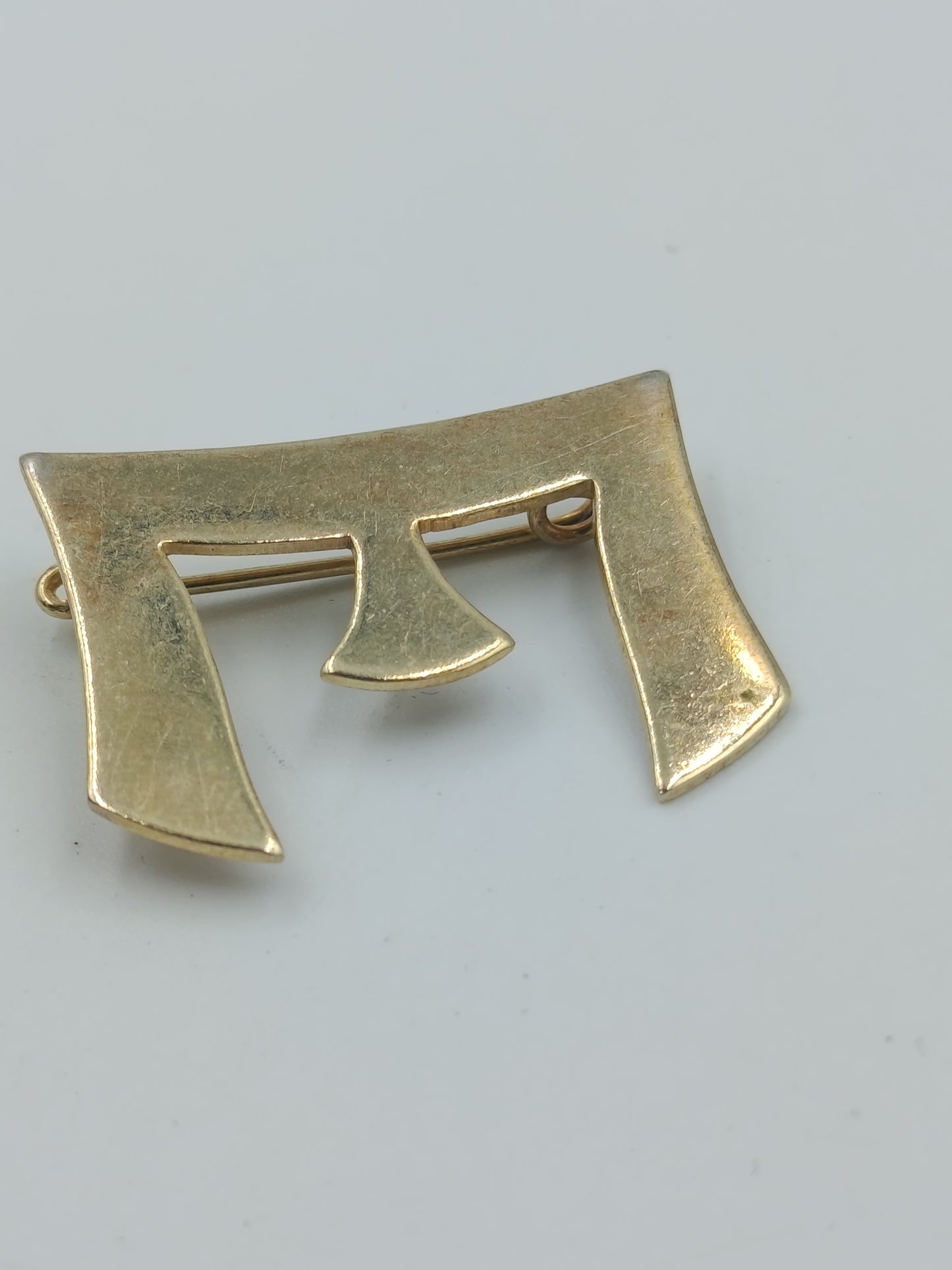 Vintage Brosche Buchstabe E in Goldoptik schlichtes Monogramm Design
