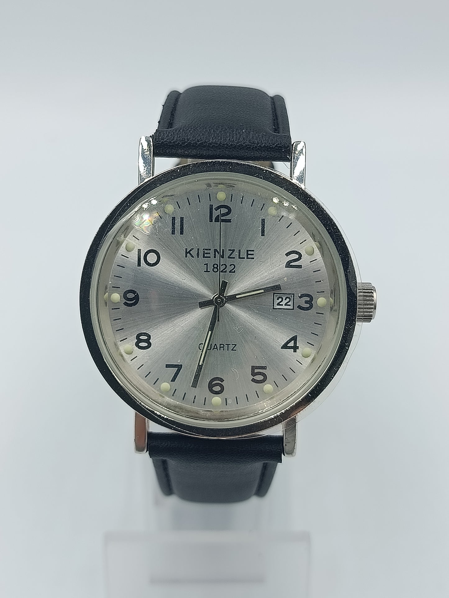 Vintage Kienzle 1822 Herrenuhr mit Datum und klassischem Lederarmband