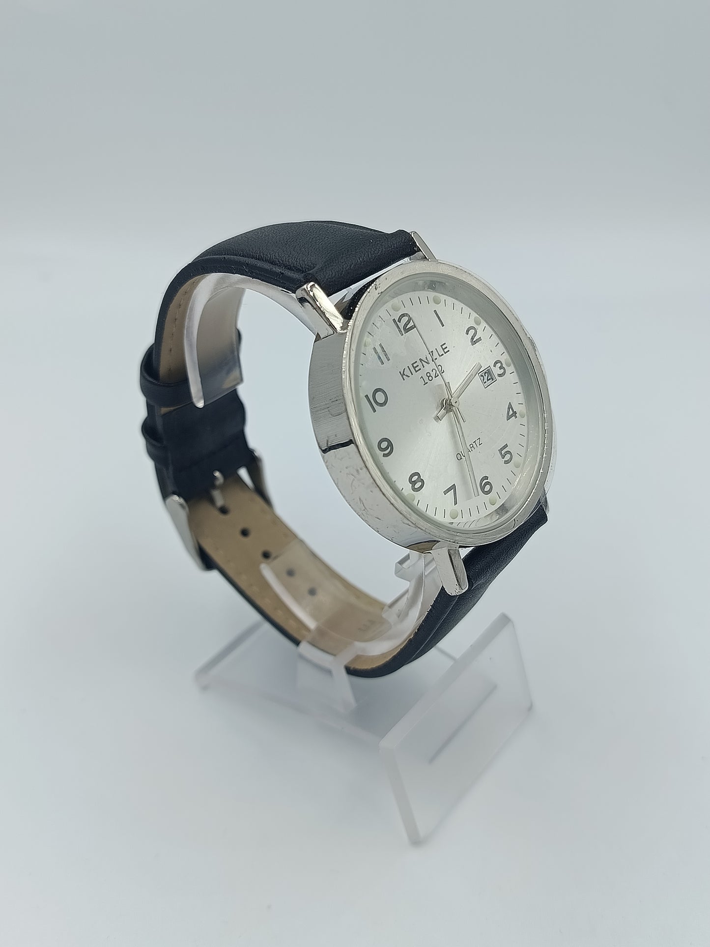Vintage Kienzle 1822 Herrenuhr mit Datum und klassischem Lederarmband