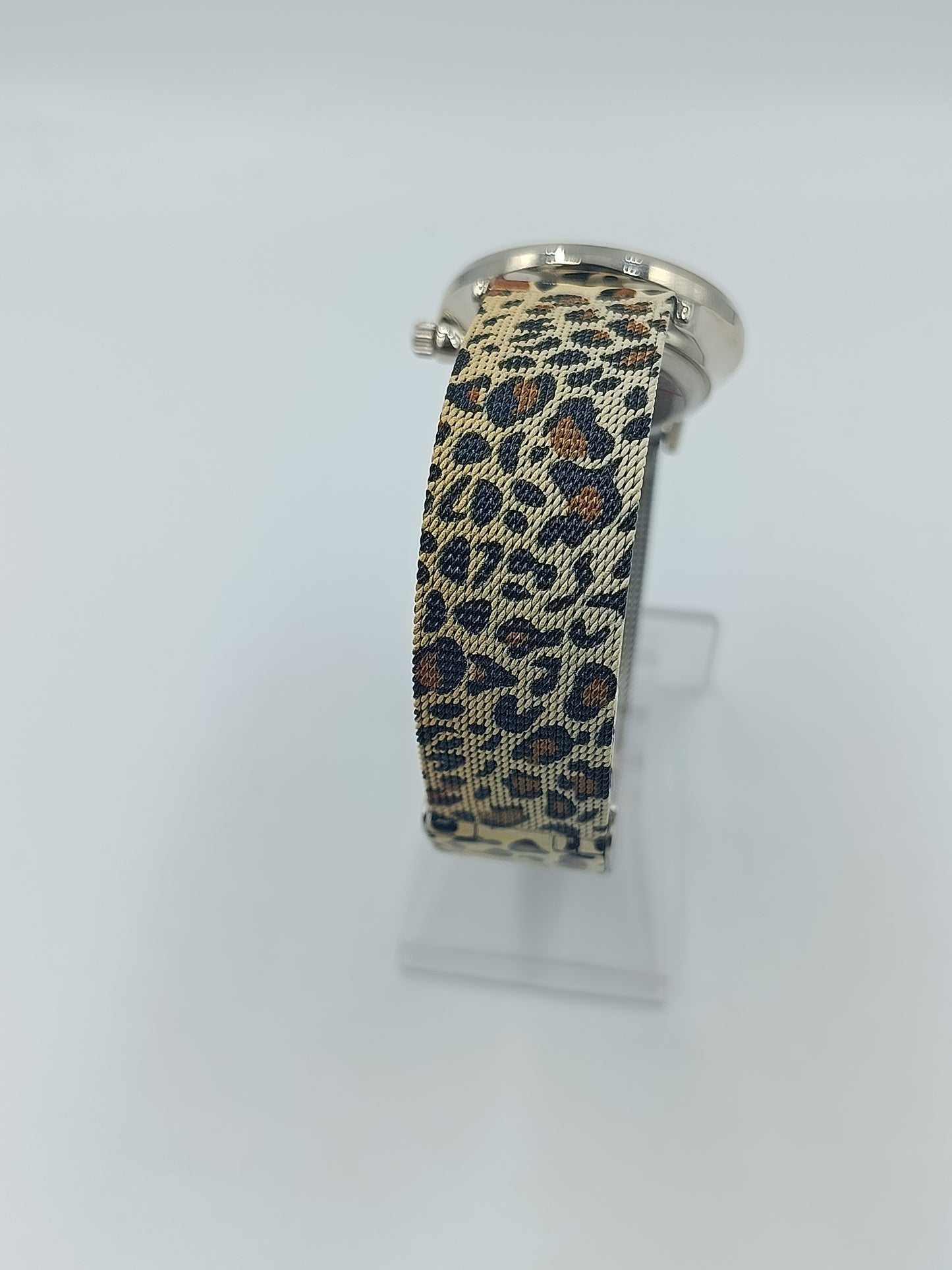 Damenarmbanduhr mit Leopardenmuster Armband und braunem Zifferblatt