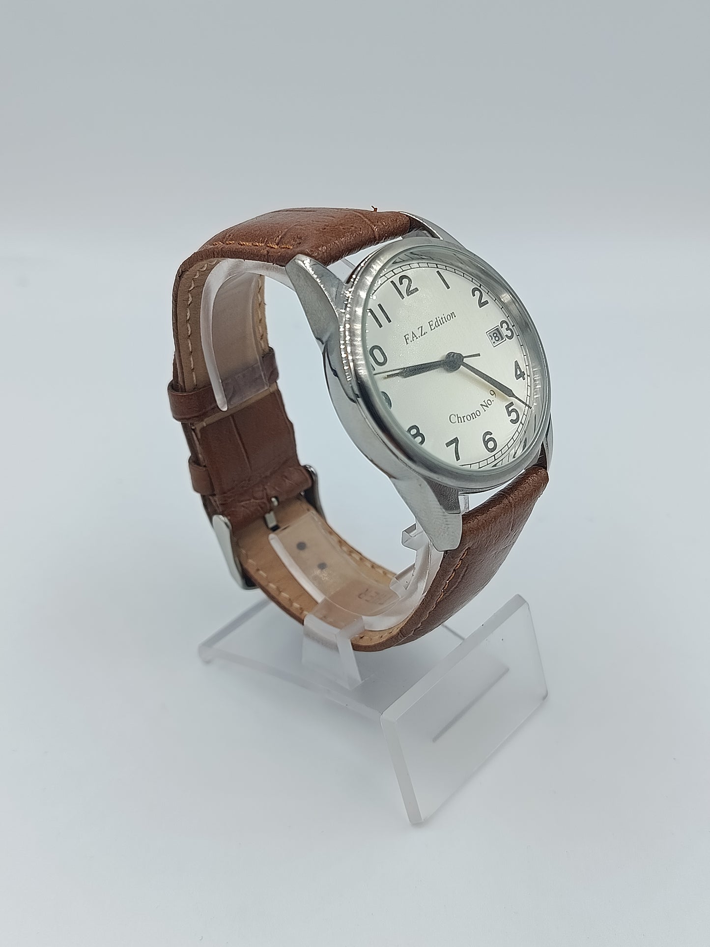 F.A.Z Edition Chrono No.9 Herrenarmbanduhr mit Datum und braunem Lederarmband