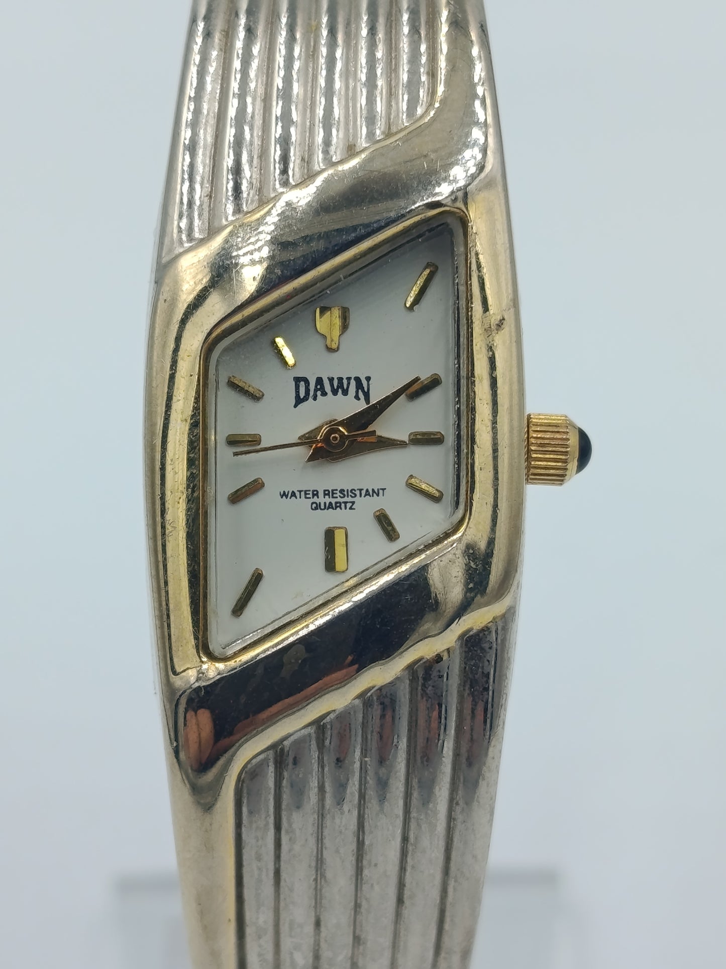 Dawn Damenarmbanduhr in Bicolor Design mit integriertem Metallarmband