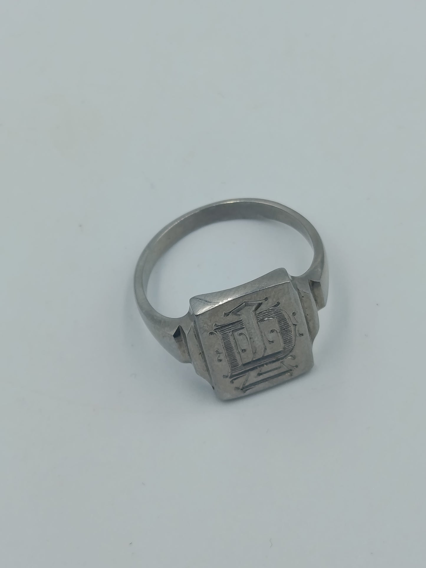Siegelring in Silberoptik mit graviertem Monogramm Größe 58