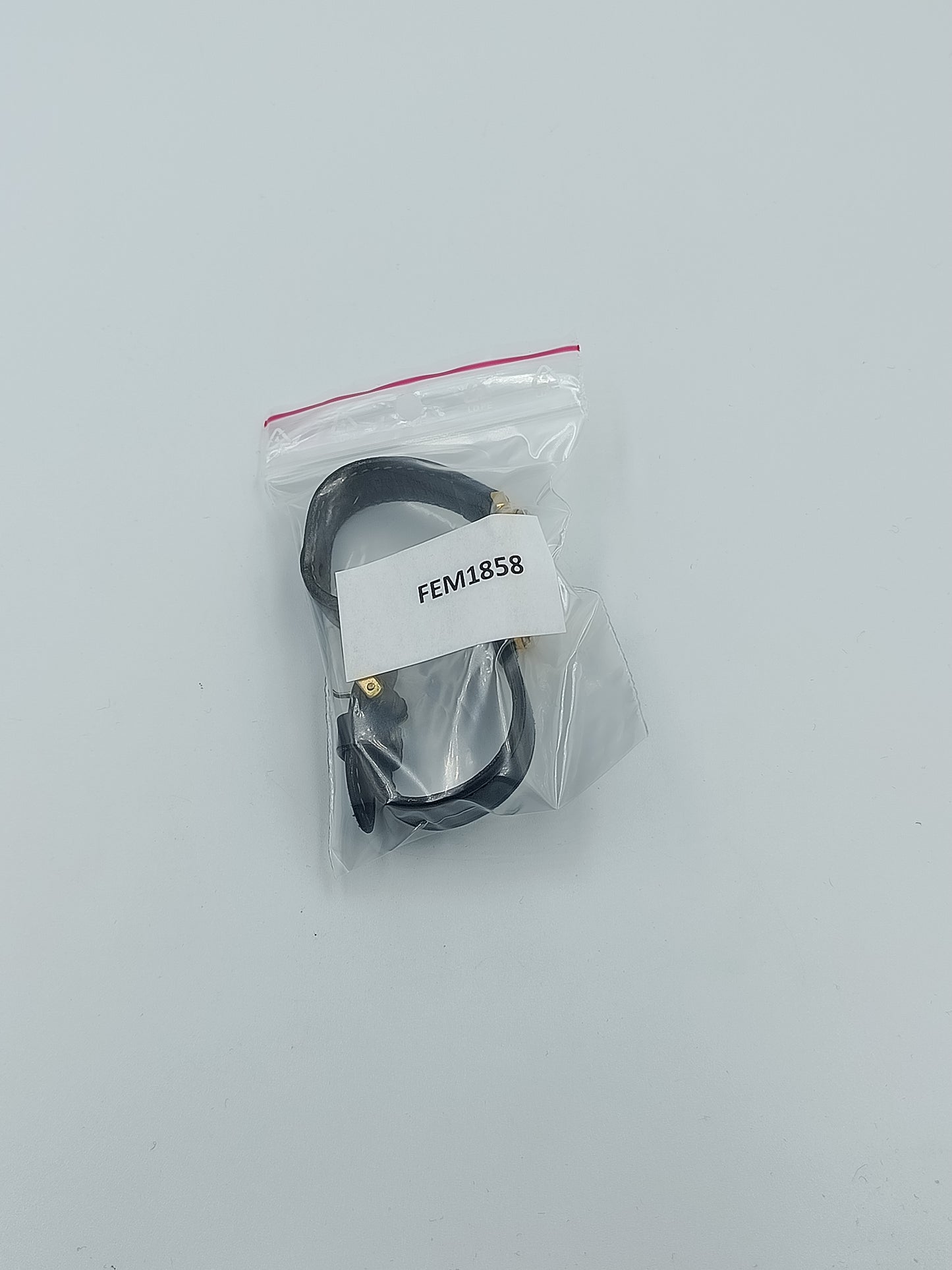 Klassische Damenarmbanduhr mit römischen Ziffern und schwarzem Lederarmband