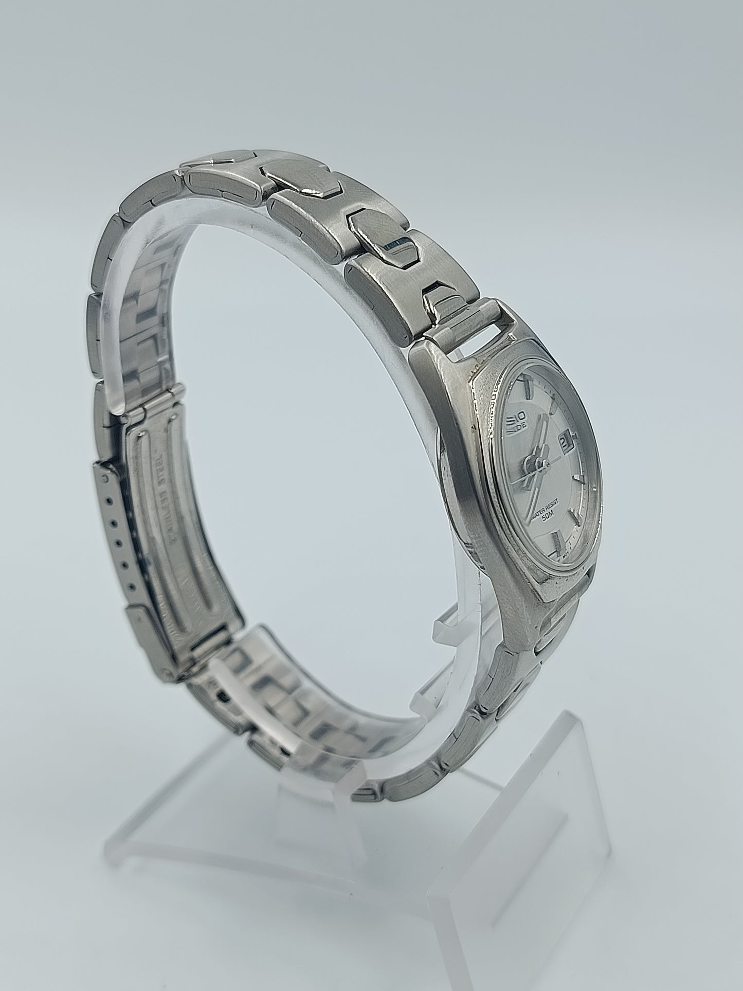 Casio Beside Damenarmbanduhr Quartz Water Resist 50M Edelstahl Silber