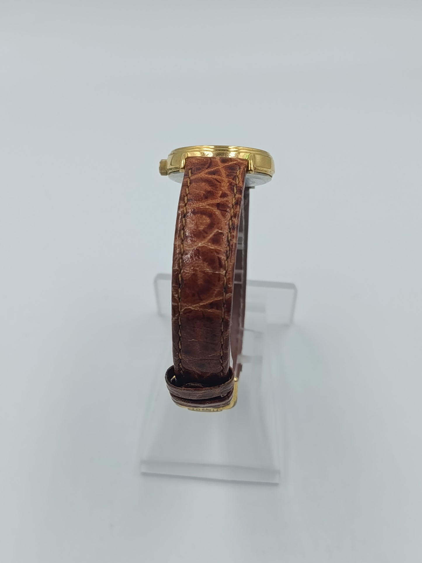 Elegante Tissot Damenarmbanduhr Goldfarben mit Datumsanzeige Lederband