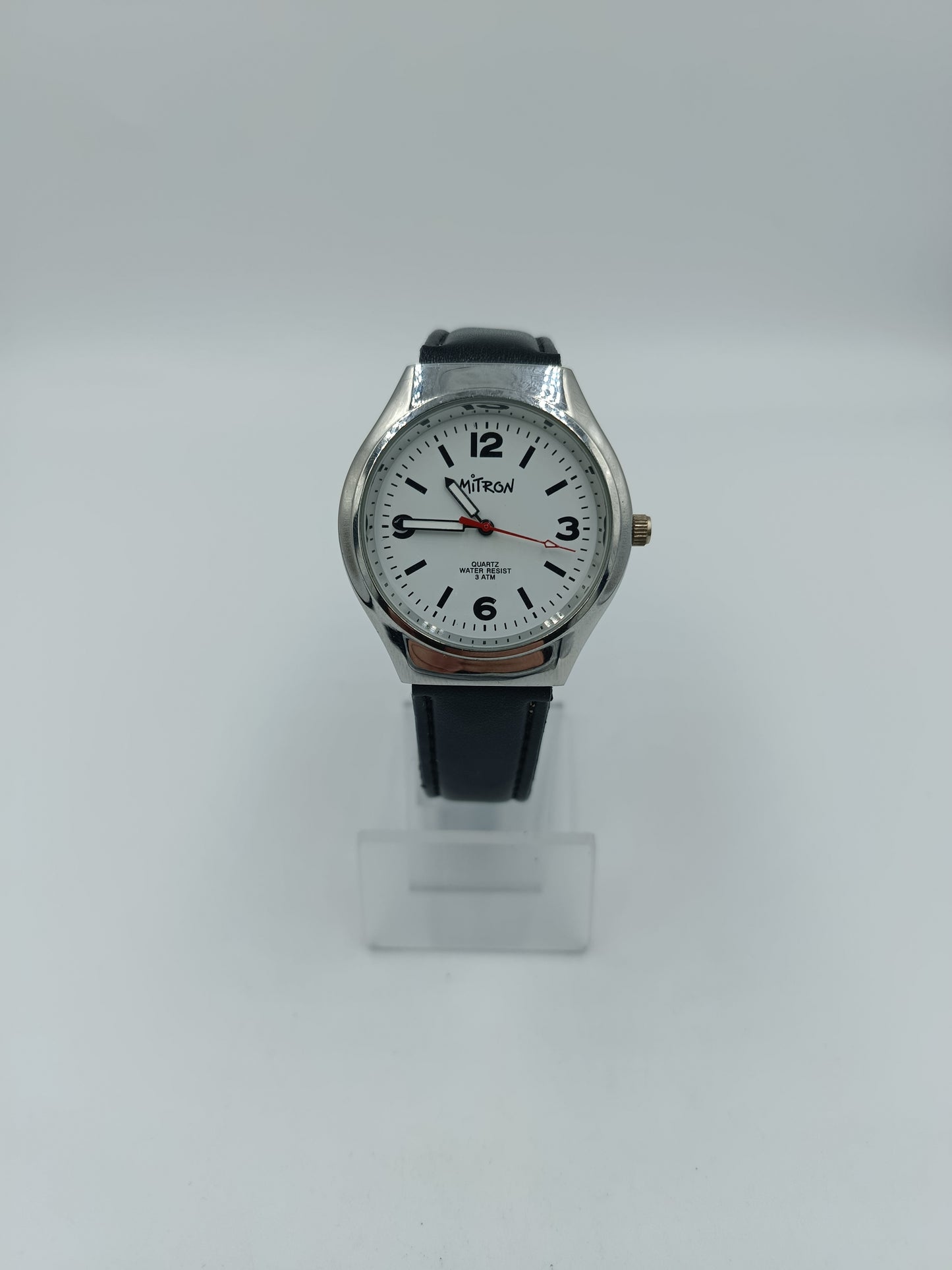 Mitron Quarz Armbanduhr mit schwarzem Lederband Water Resist 3 ATM