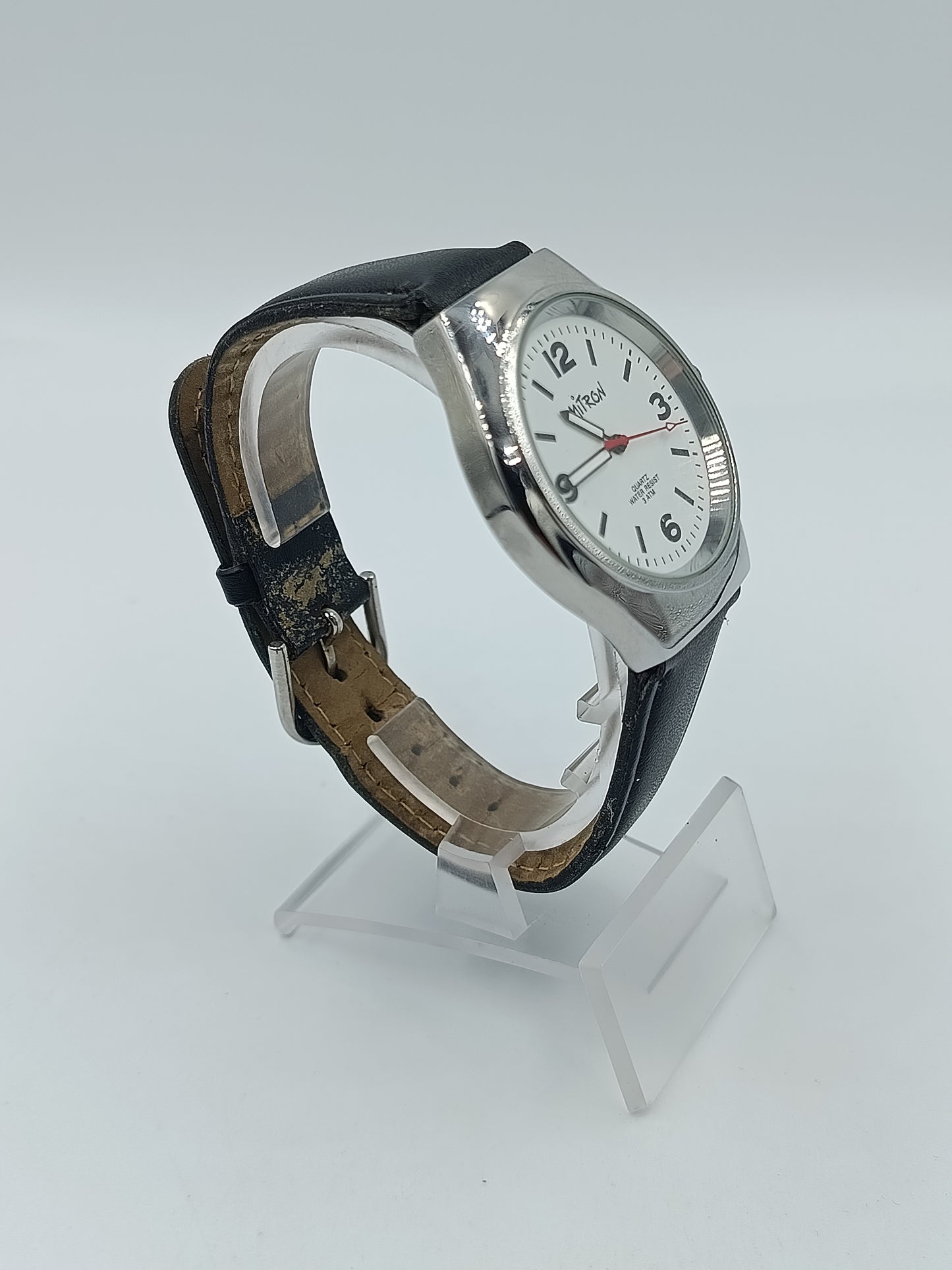 Mitron Quarz Armbanduhr mit schwarzem Lederband Water Resist 3 ATM