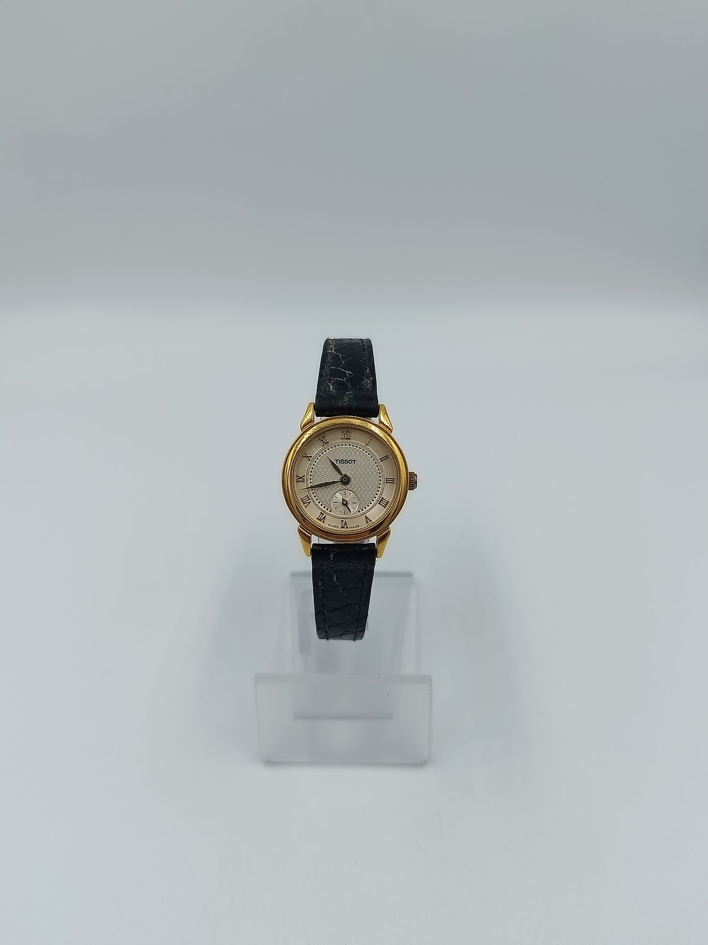 Tissot Damen Armbanduhr Swiss Made Goldfarben Lederarmband Kleine Sekunde