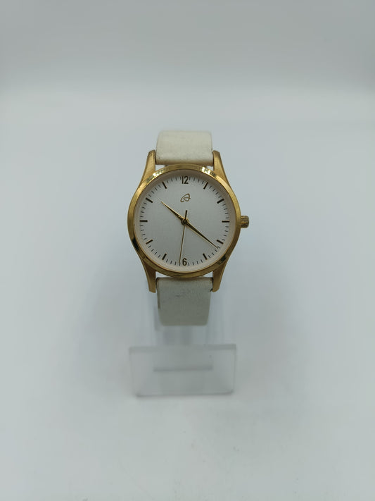 Elegante Gold Damenuhr – Schlichtes Zifferblatt & helles Lederband
