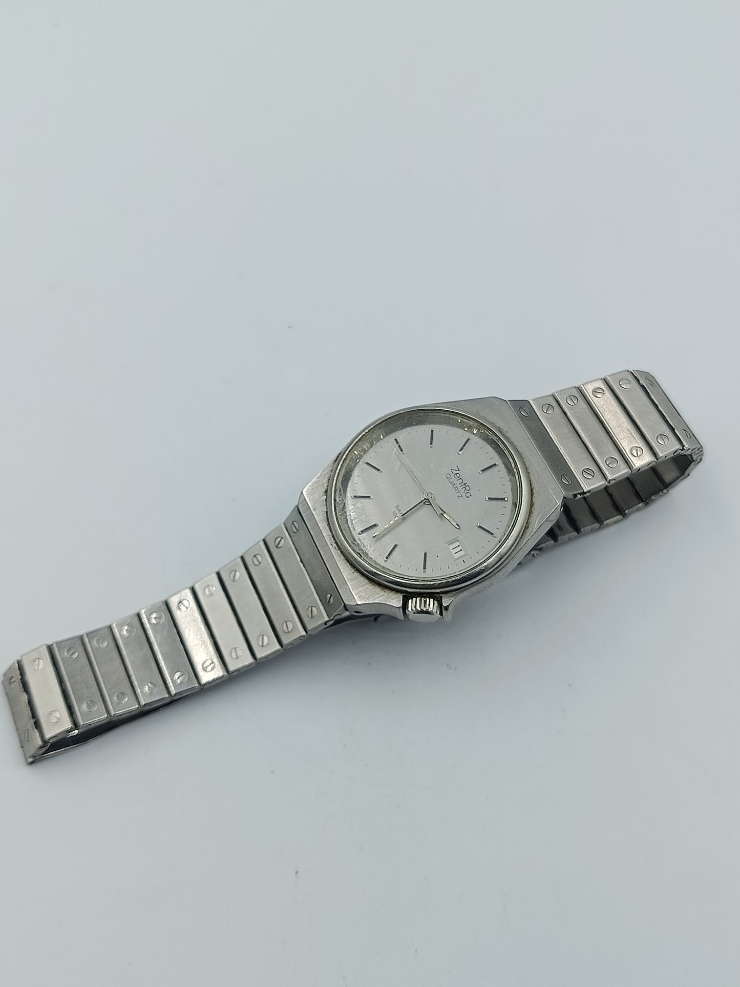 ZentRa Quarz Armbanduhr Edelstahl mit Datum Klassisch Zeitlos