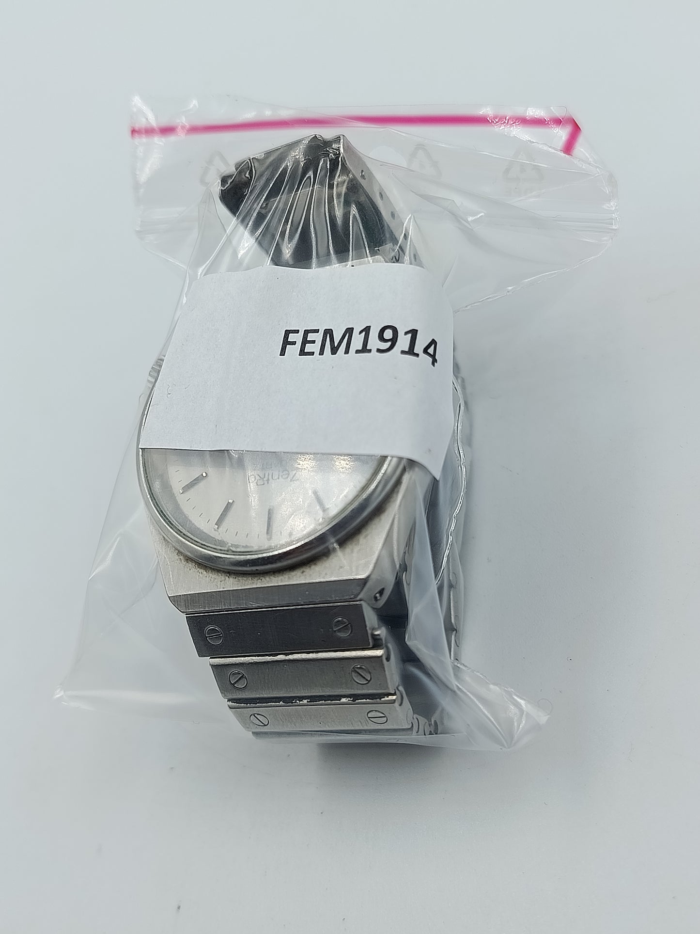 ZentRa Quarz Armbanduhr Edelstahl mit Datum Klassisch Zeitlos