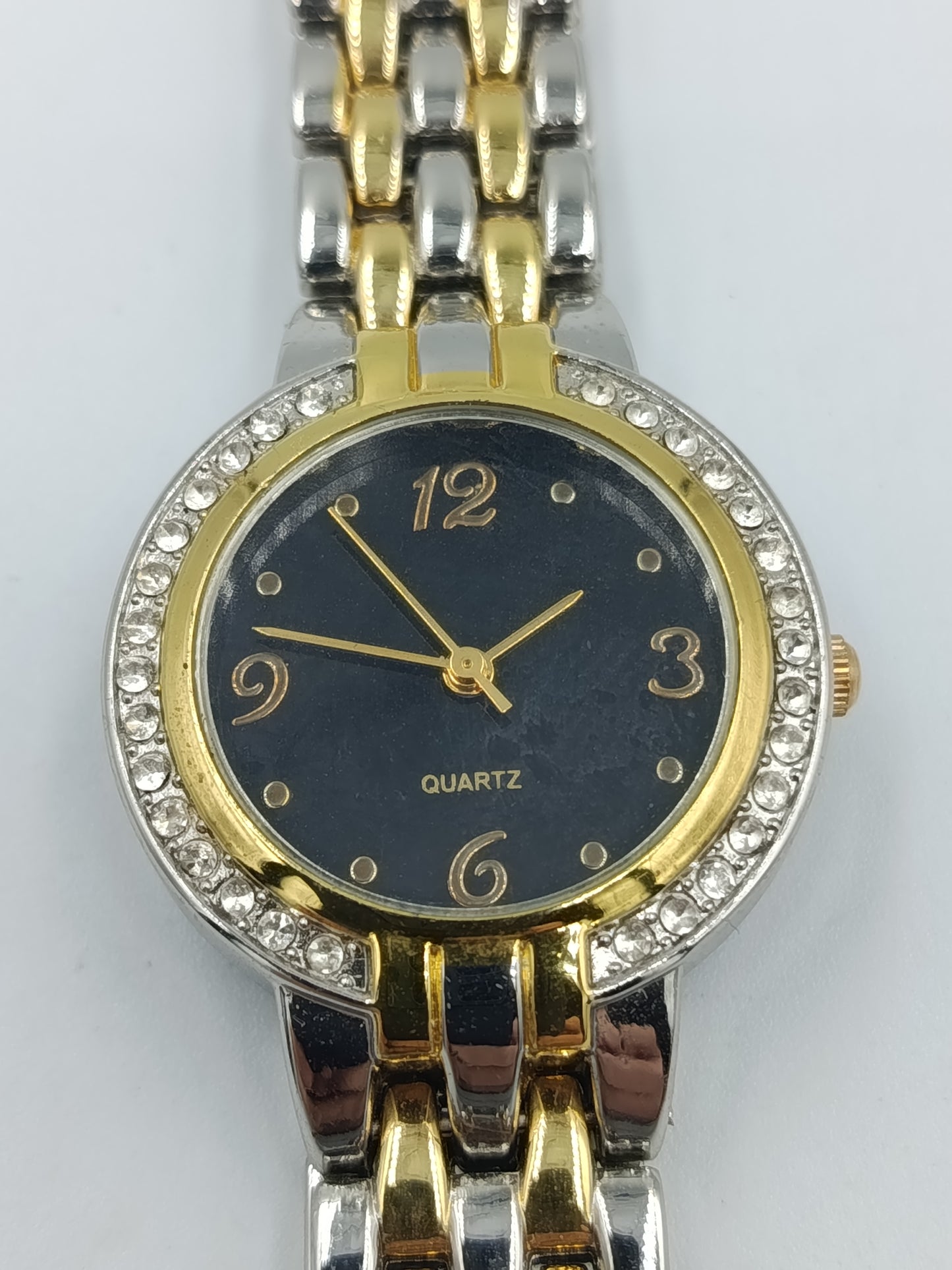 Damenuhr Bicolor Strass – Elegante Quartz Uhr mit schwarzem Blatt