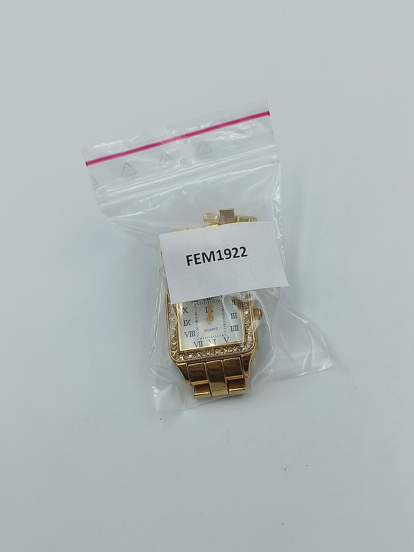 Vintage Damenarmbanduhr Goldfarben mit Strassbesatz und römischen Ziffern