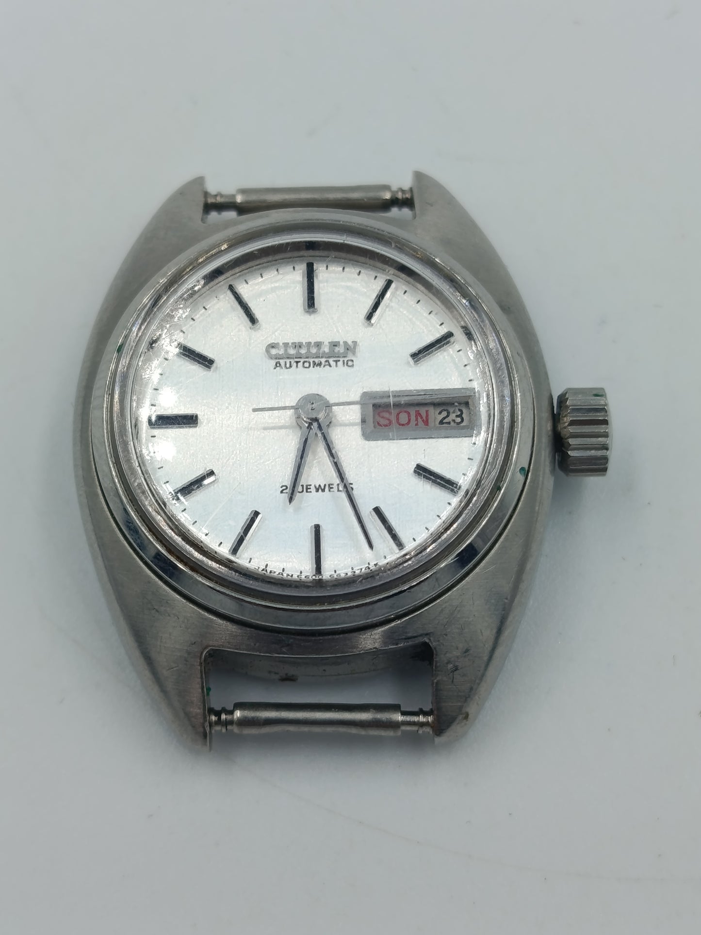 Citizen Automatic Herren Armbanduhr mit Datumsanzeige und silbernem Zifferblatt