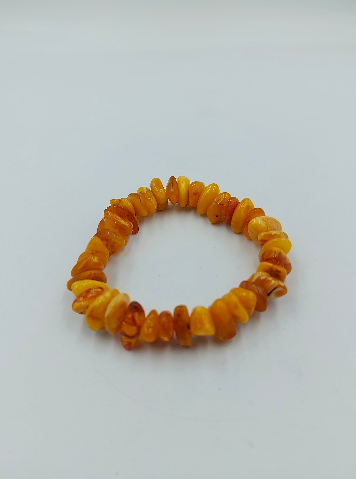 Wunderschönes Bernstein Armband elastisch in Honigfarben Naturstein