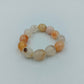 Perlen Armband elastisch: Dekorativ in Creme & Apricot
