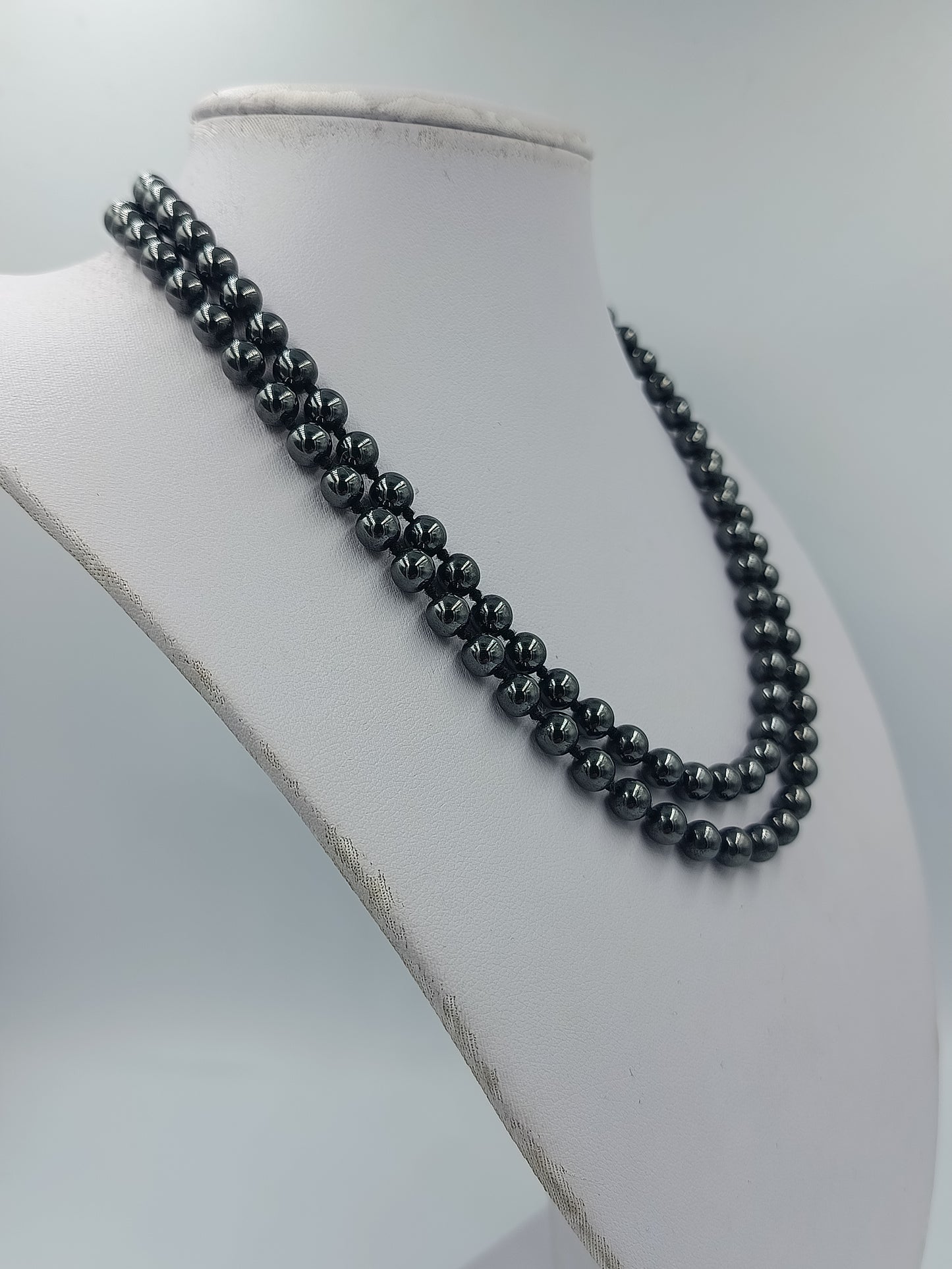 Elegante Lange Hämatit Perlenkette in Dunkelgrau mit edlem Glanz
