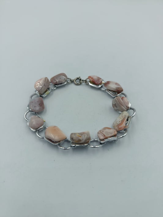 Elegantes Armband mit marmorierten Steinelementen in Rosé Creme Silberfarben