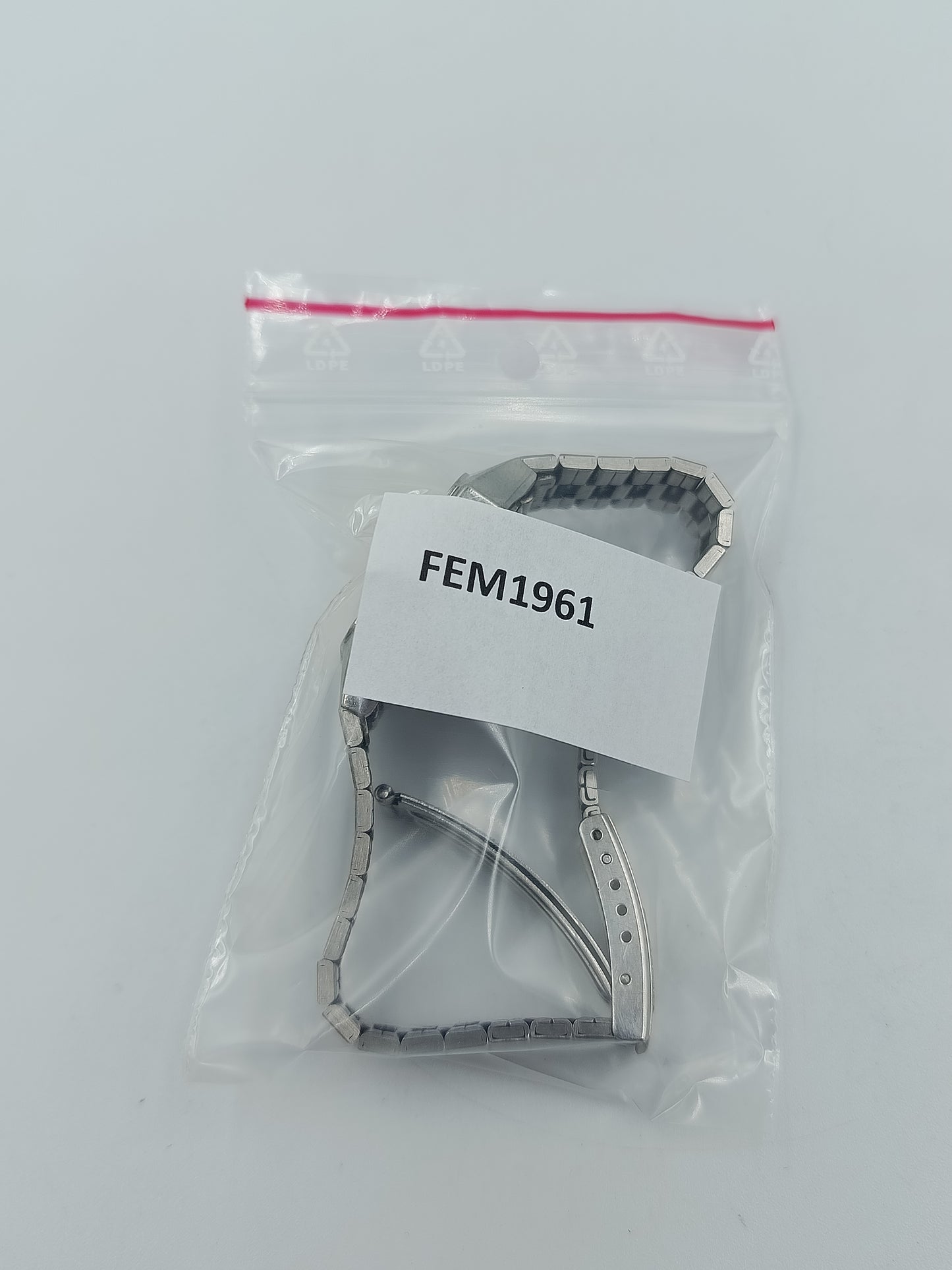 Seiko Quartz Damenarmbanduhr Silberfarben mit rechteckigem Gehäuse Defekt