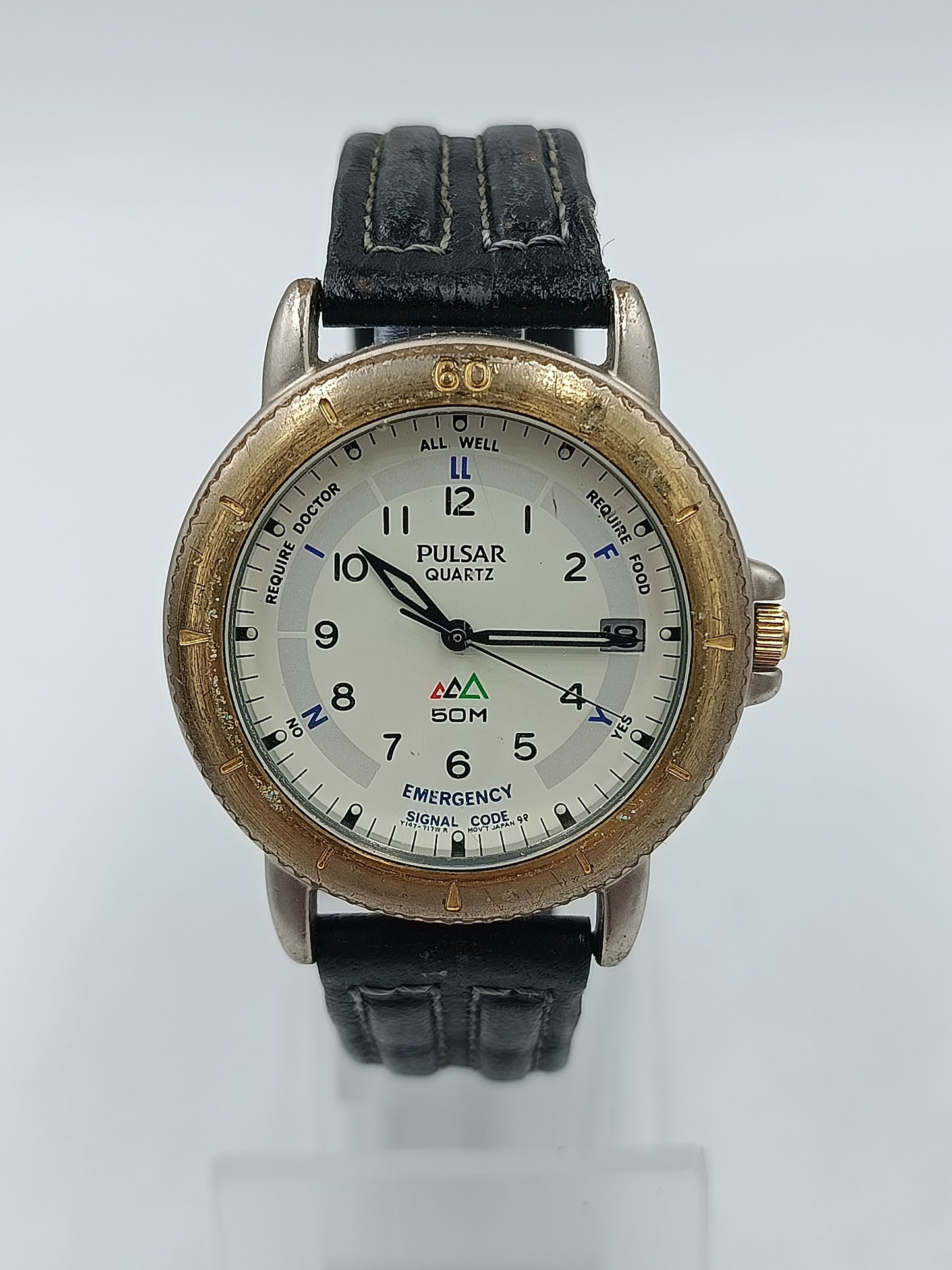 Pulsar Herren Uhr 50M Quarz Datum Vintage Outdoor Emergency Dial