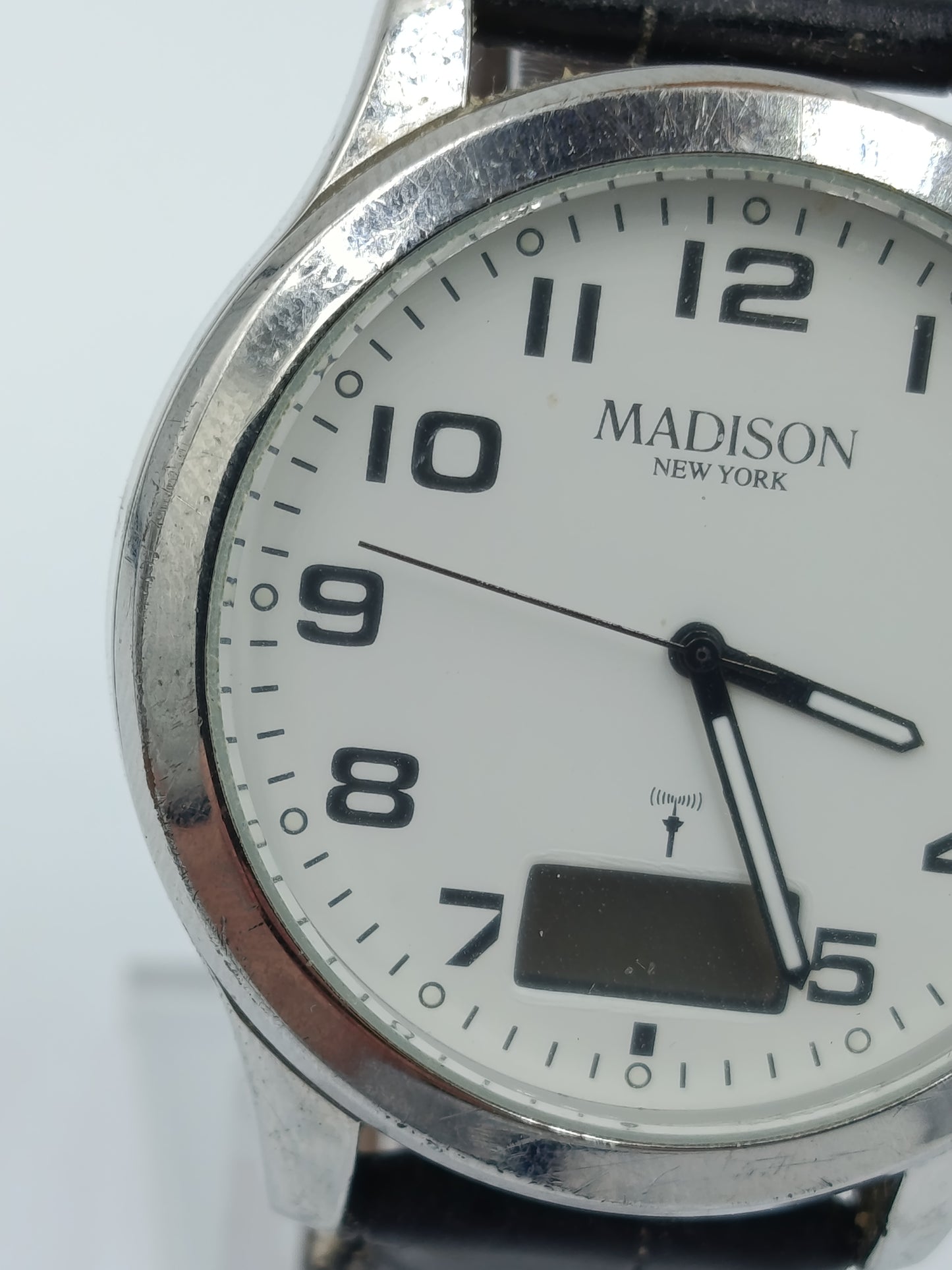 Madison New York Herren Uhr Analog Digital Quarz Lederarmband