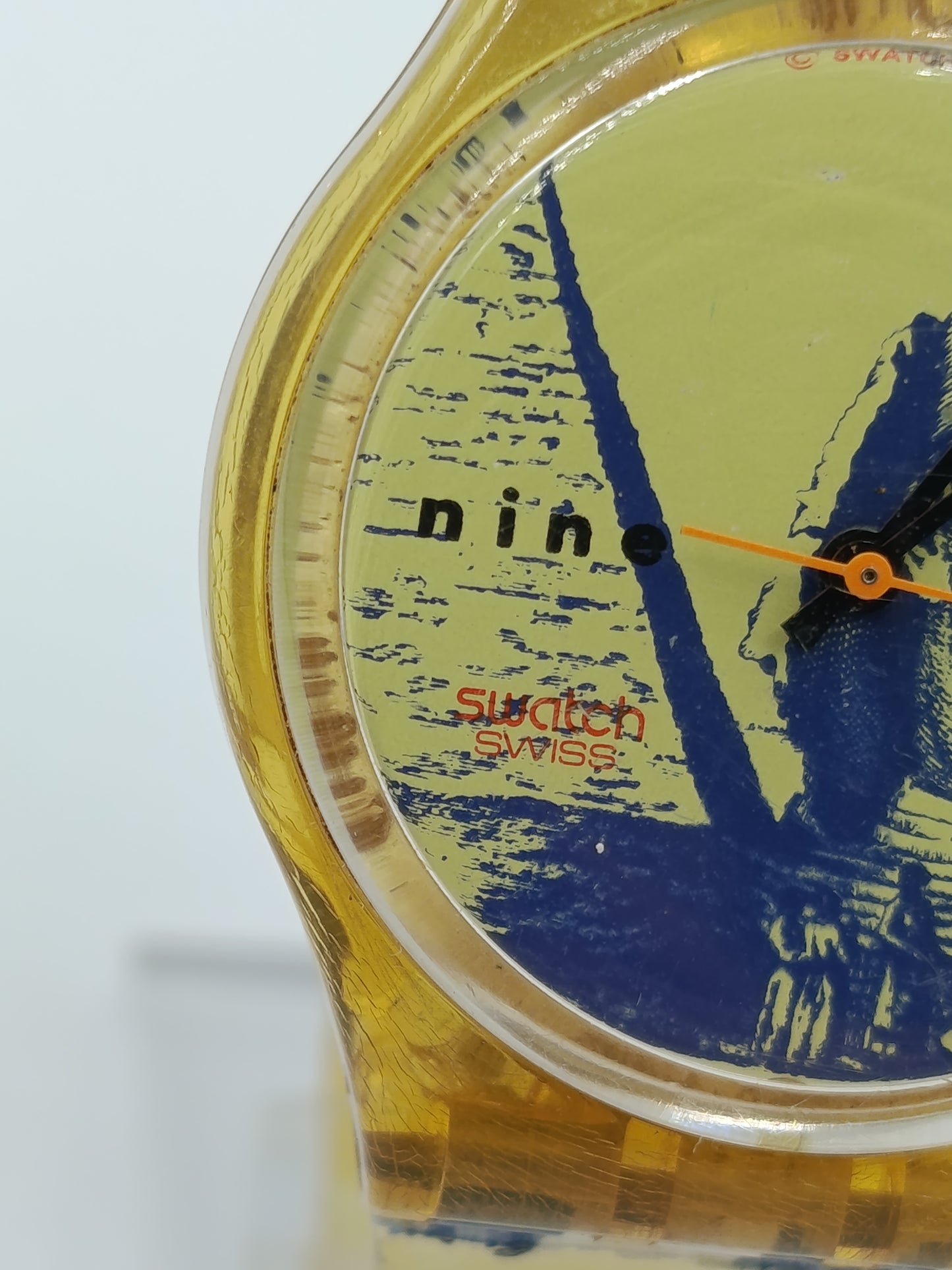 Swatch Uhr nine Vintage Swiss Made Gelb Transparent Kunst Design