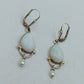 Vintage Ohrringe Tropfenform Weiß mit Perlen Anhänger Elegant