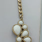 Statement Halskette Gold Weiß Groß Blumen Design Vintage