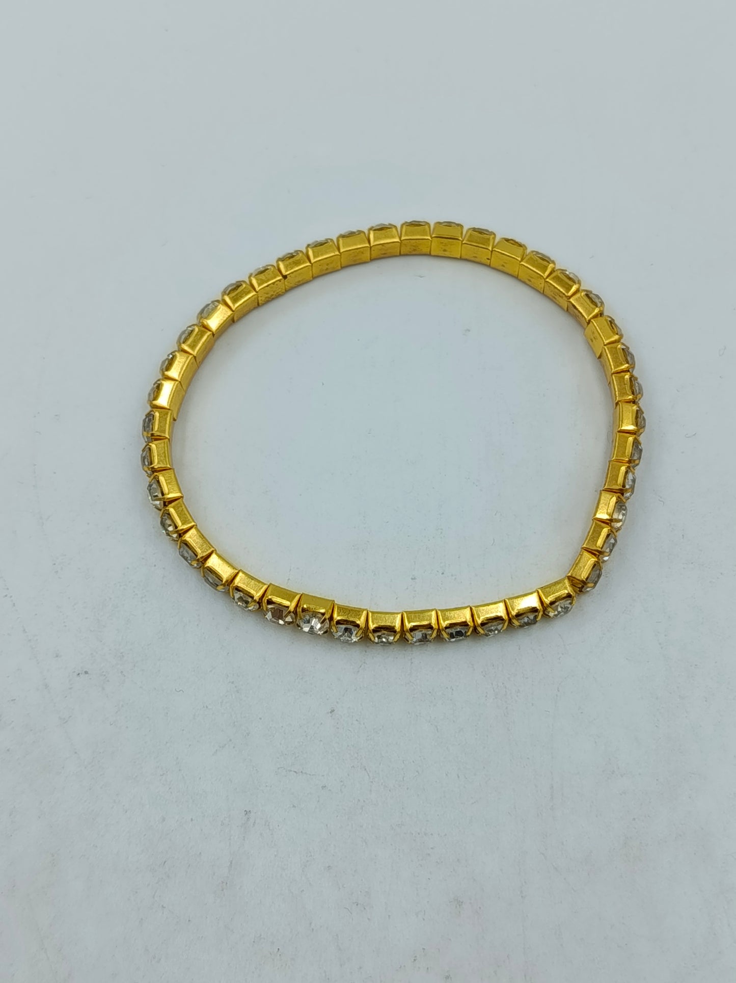 Goldfarbener Strass Armreif  elastisch  elegant Damen Armband