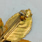 Vintage Brosche Blattmotiv  goldfarben mit grüner Patina