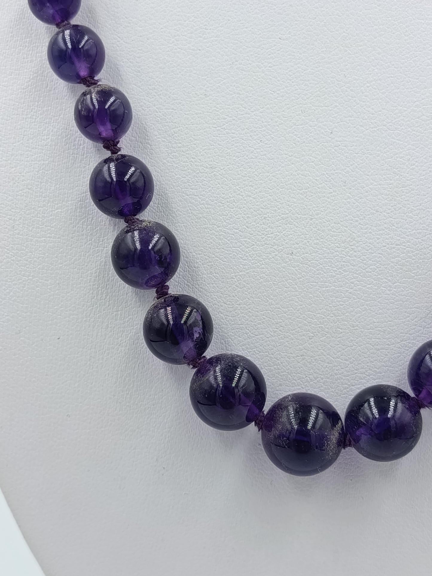 Vintage Amethyst Kugelkette Lila Edelstein elegant mit runden Amethyst-Perlen