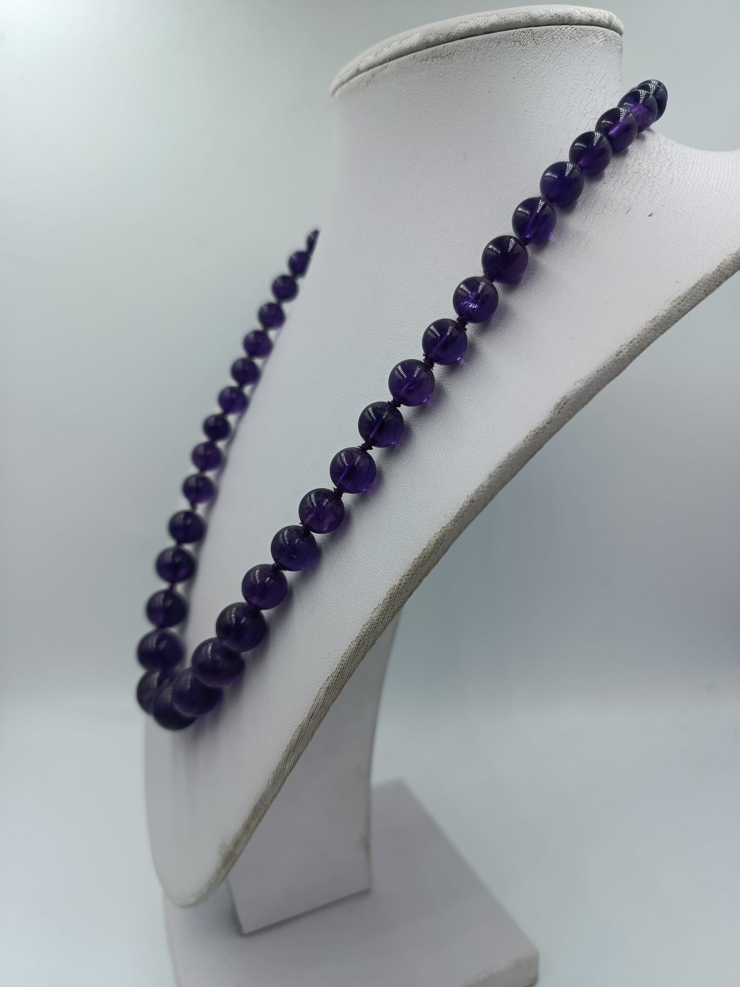 Vintage Amethyst Kugelkette Lila Edelstein elegant mit runden Amethyst-Perlen