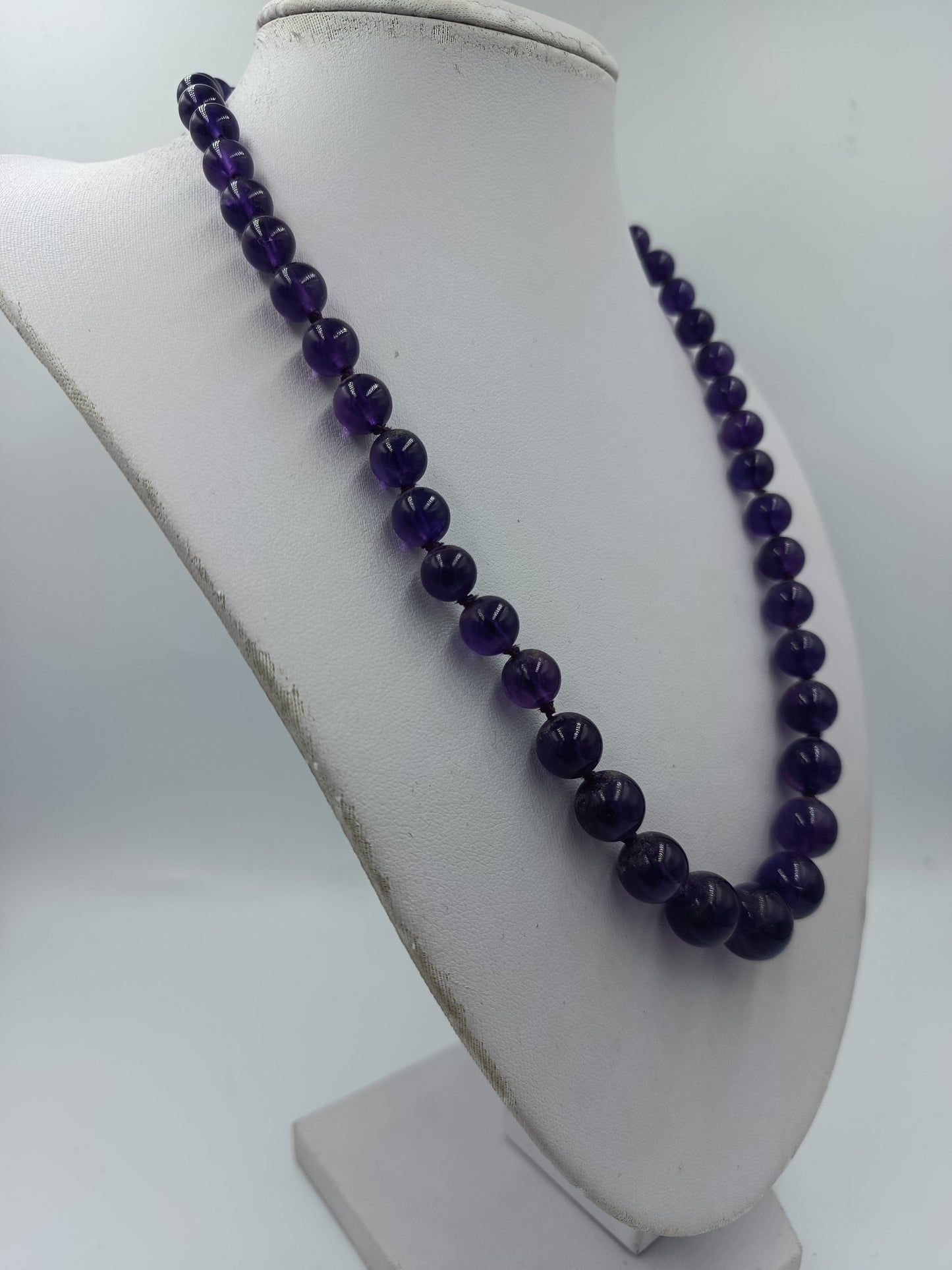 Vintage Amethyst Kugelkette Lila Edelstein elegant mit runden Amethyst-Perlen