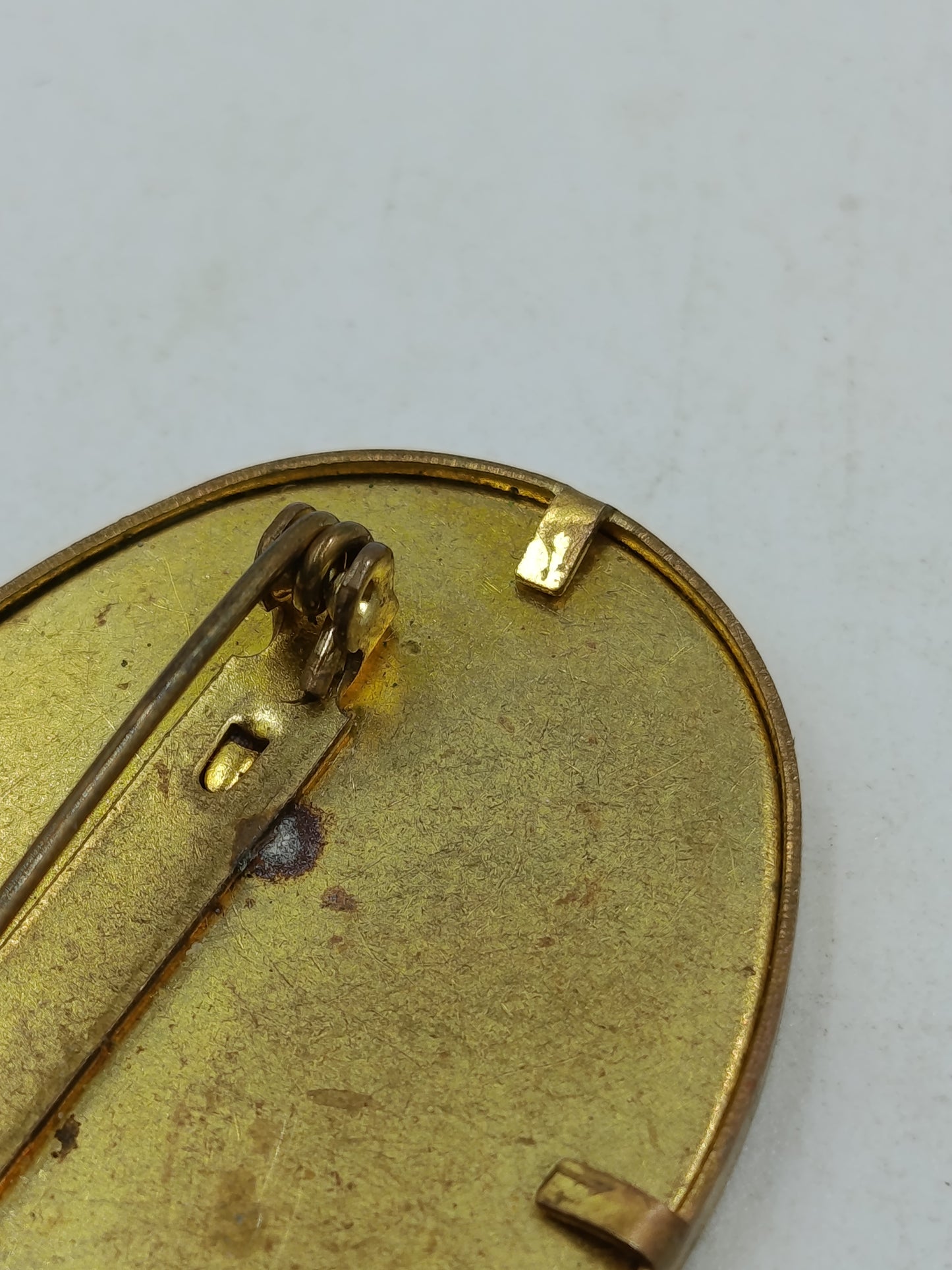 Vintage Brosche Oval Gold Braun Stoff Design Klassisch