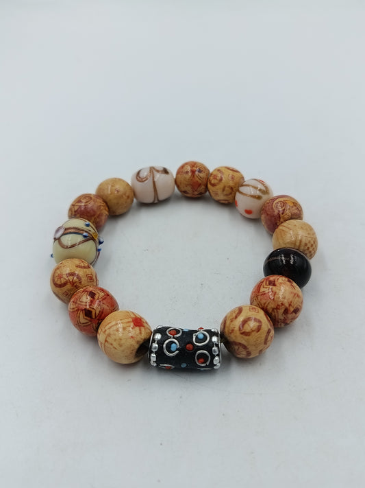 Buntes Vintage Holzperlen-Armband – Elastisch & Naturgetreu